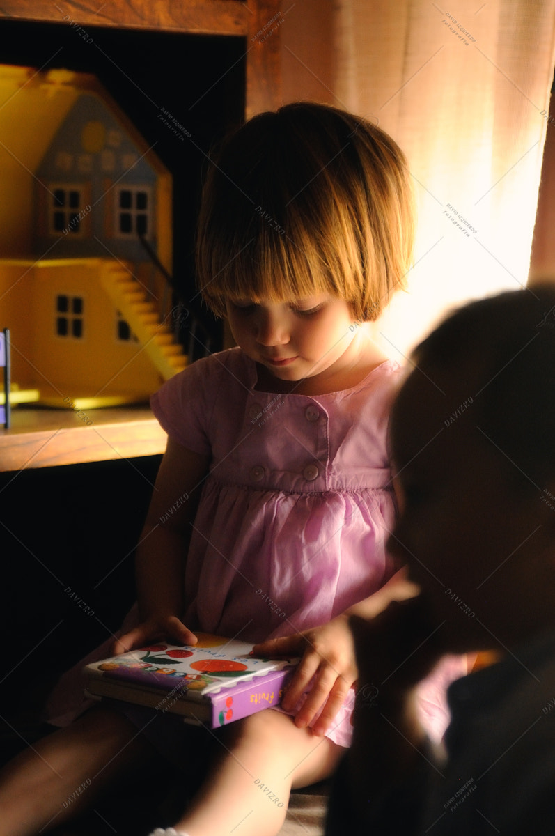 Tamron SP 24-70mm F2.8 Di VC USD sample photo. Girl watching an educational book photography