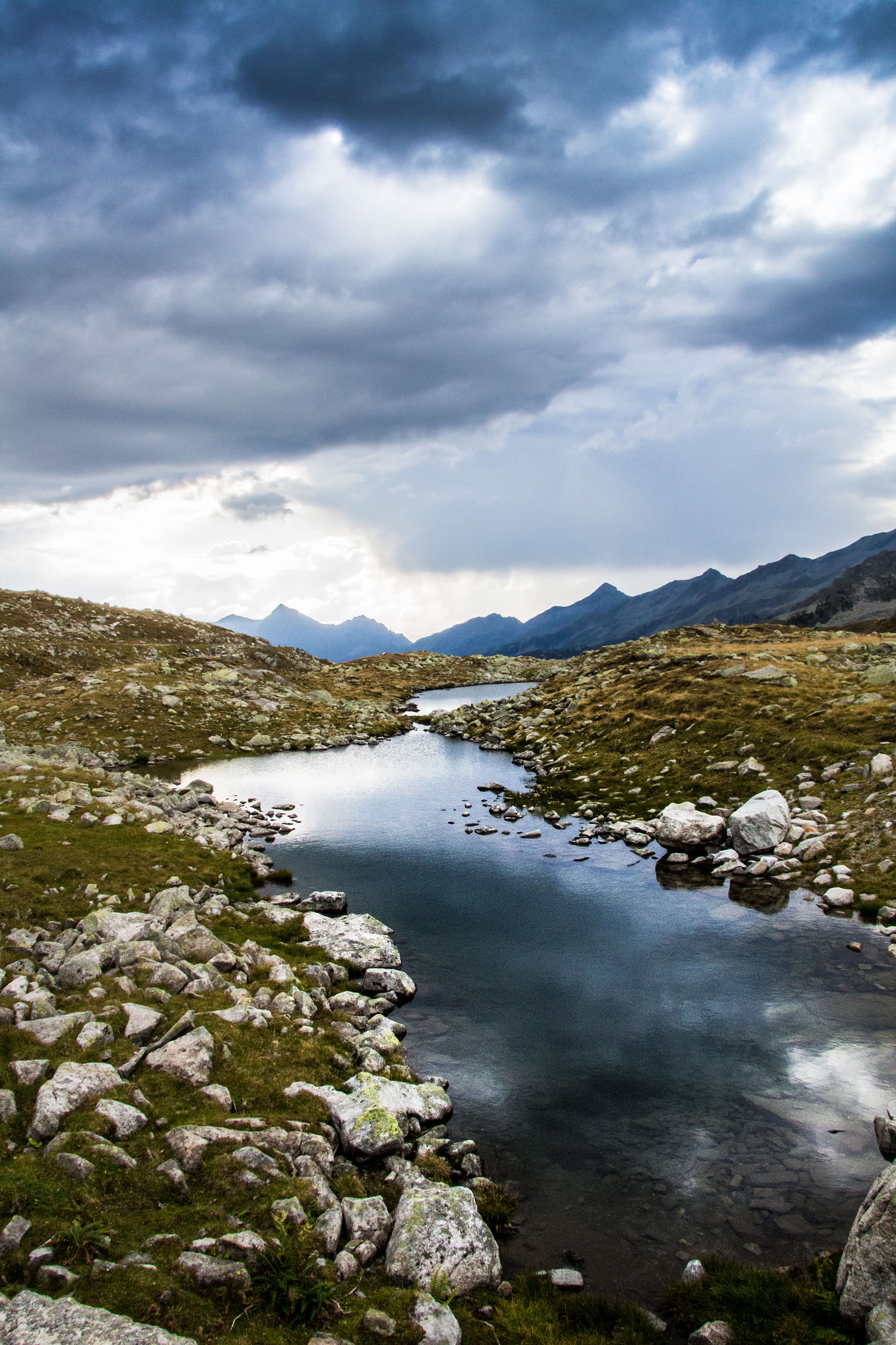 Canon EF-S 17-85mm F4-5.6 IS USM sample photo. Pfitscherjoch - teich photography