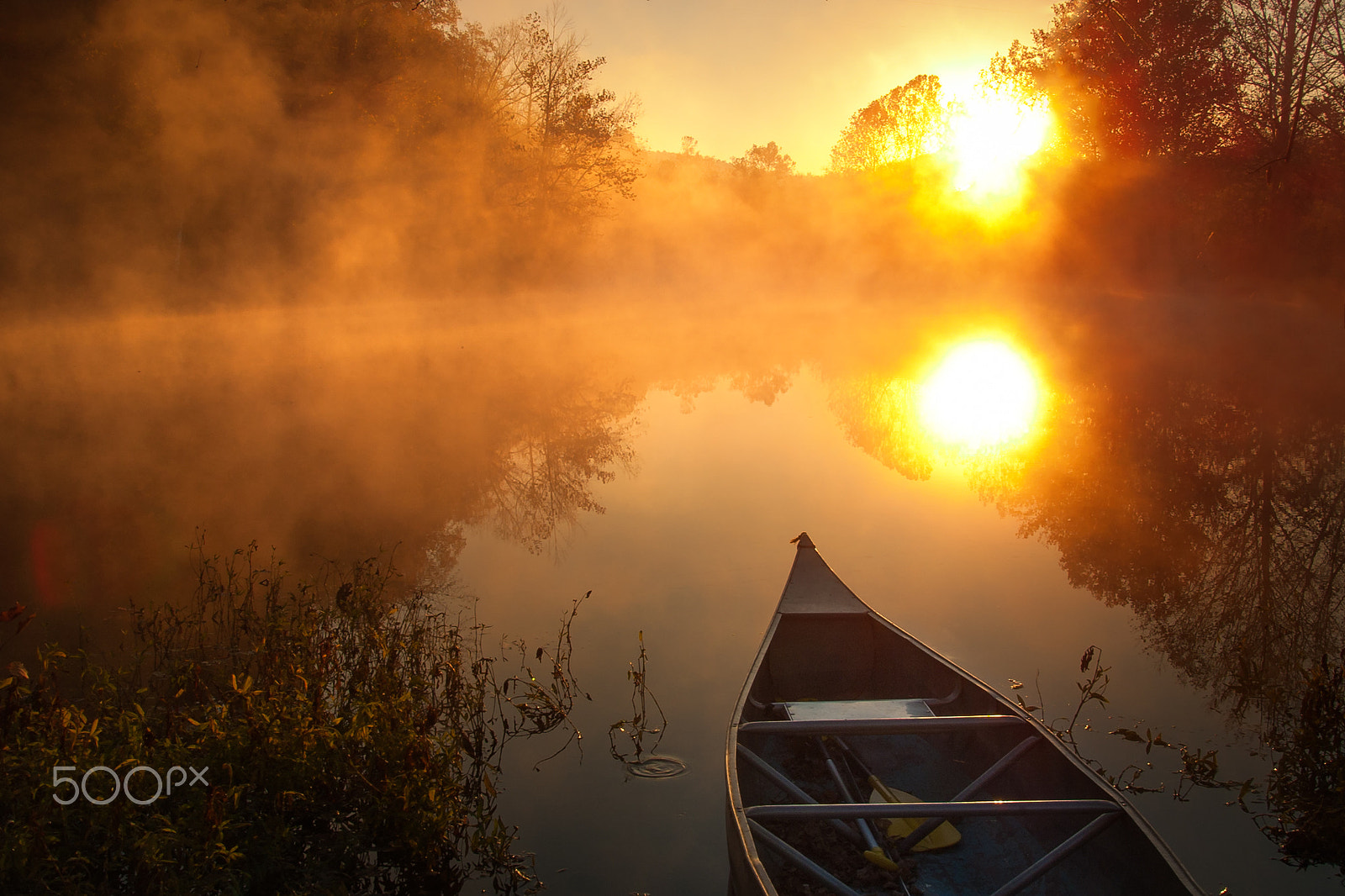 Canon EOS D30 + Canon EF 17-35mm f/2.8L sample photo. Golden pond photography