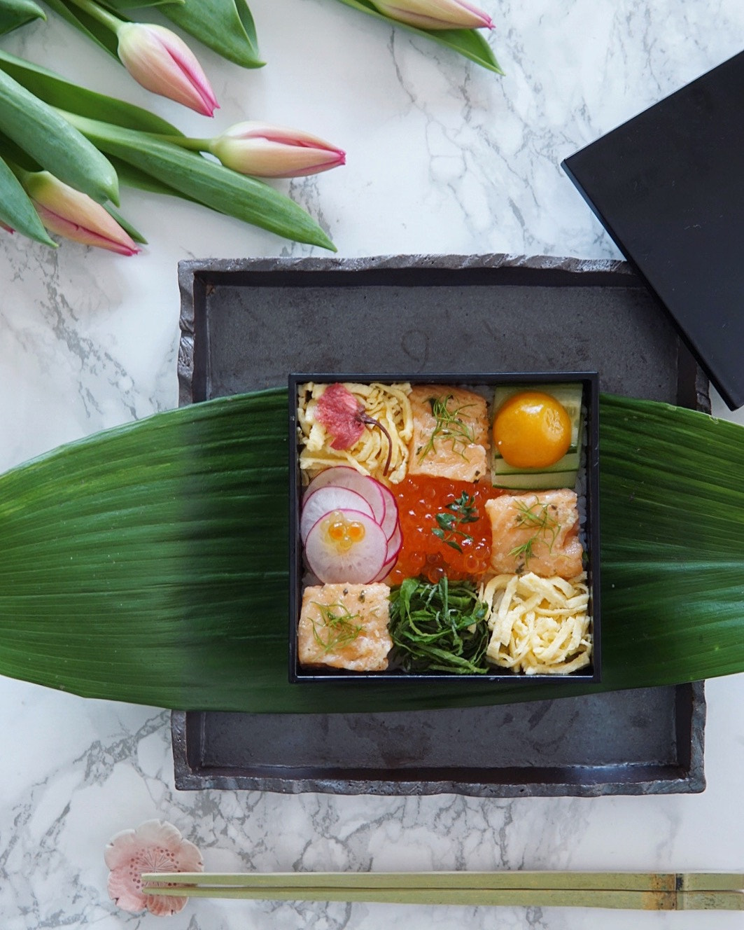 Sigma 30mm F1.4 DC DN | C sample photo. Mosaic sushi photography