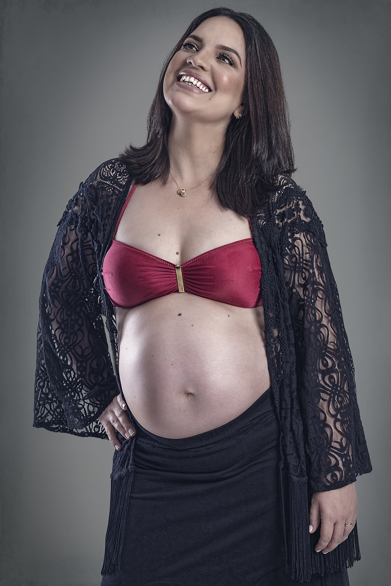 ZEISS Planar T* 85mm F1.4 sample photo. Pregnant woman iv photography