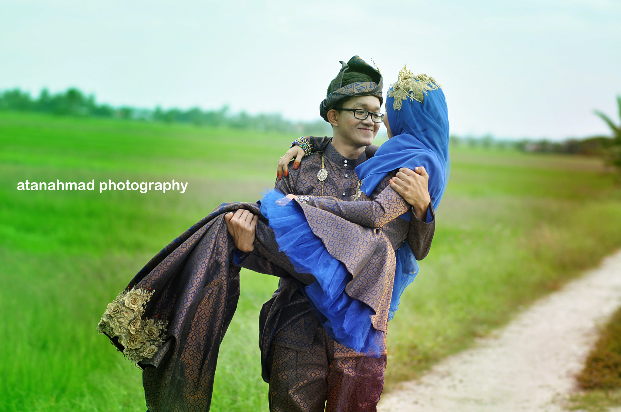 Nikon D90 + Nikon AF-S Nikkor 85mm F1.8G sample photo. Azhar + faiezah photography