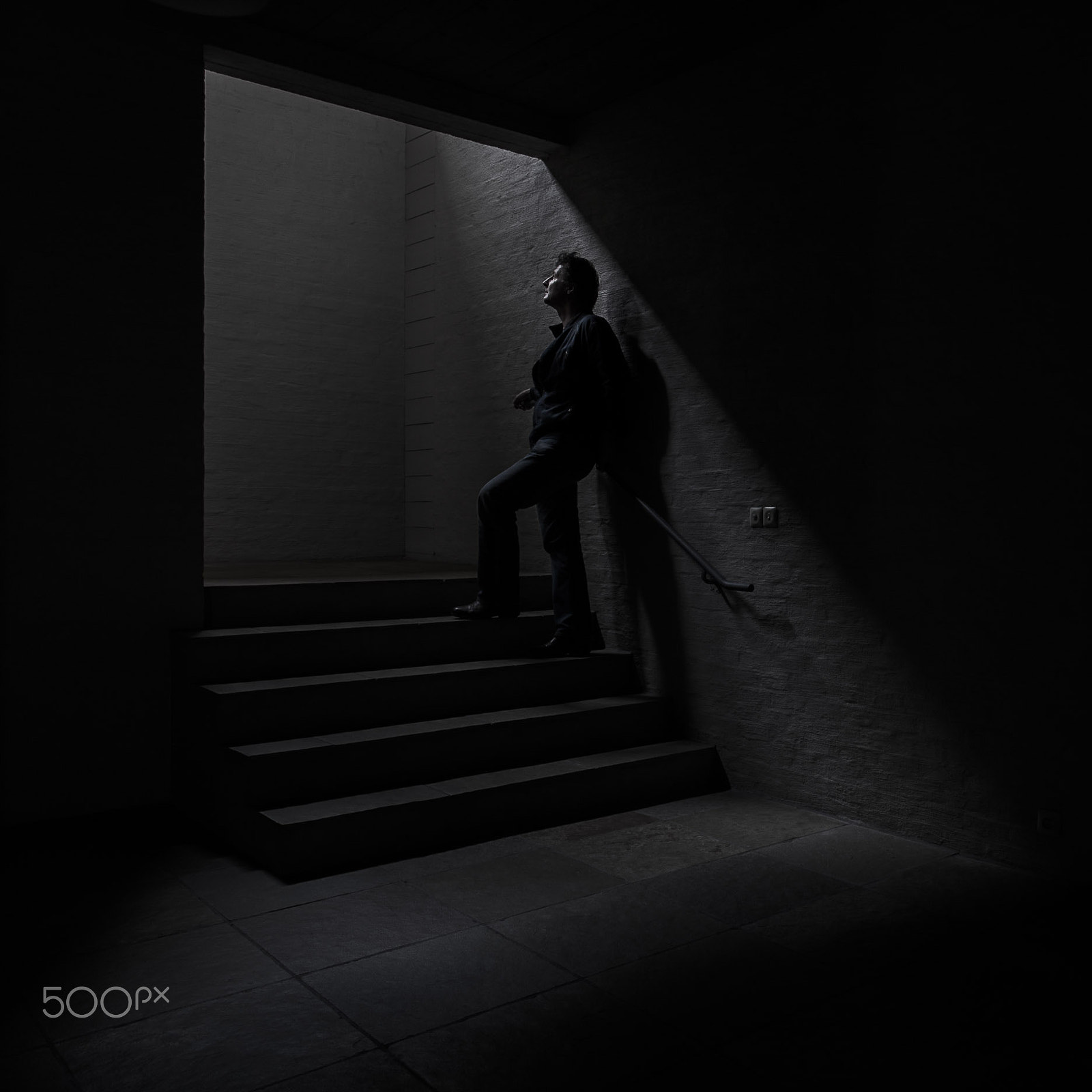 Canon EOS-1Ds Mark III + Canon EF 24mm F1.4L II USM sample photo. Man on a staircase! photography