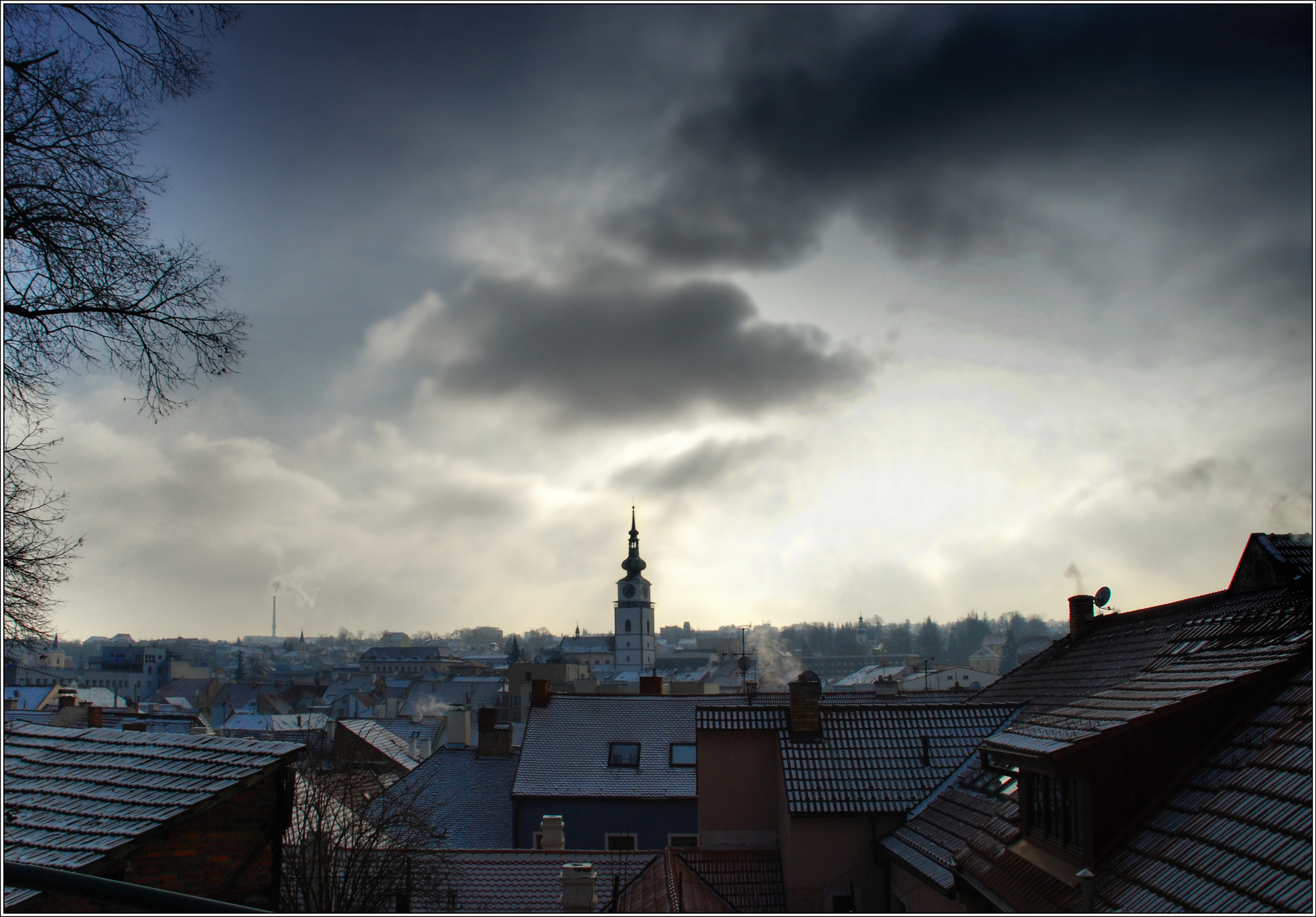 Sigma 18-200mm F3.5-6.3 DC OS HSM sample photo. Our city in smog photography
