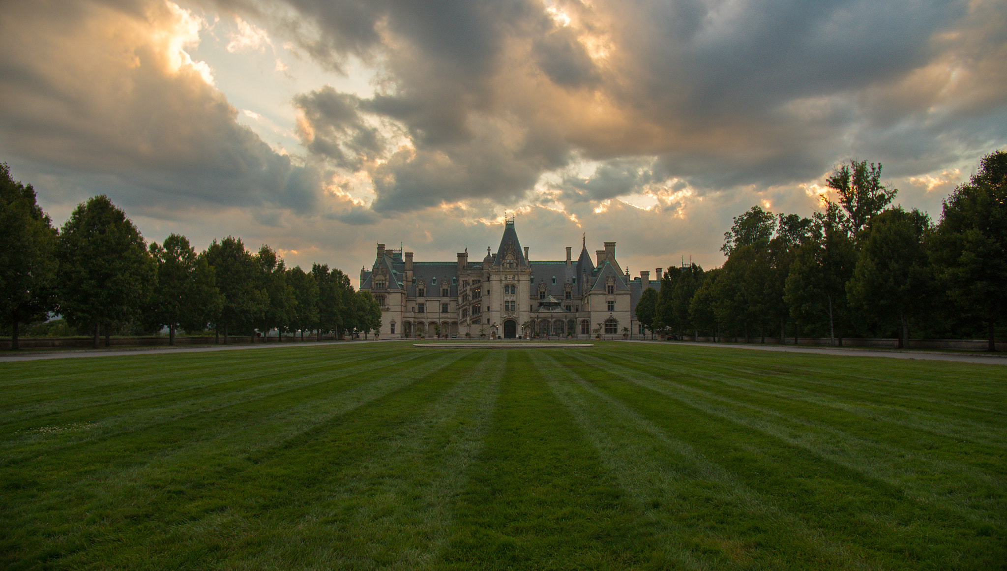 .64x Metabones 18-35/1.8 sample photo. Biltmore estate photography