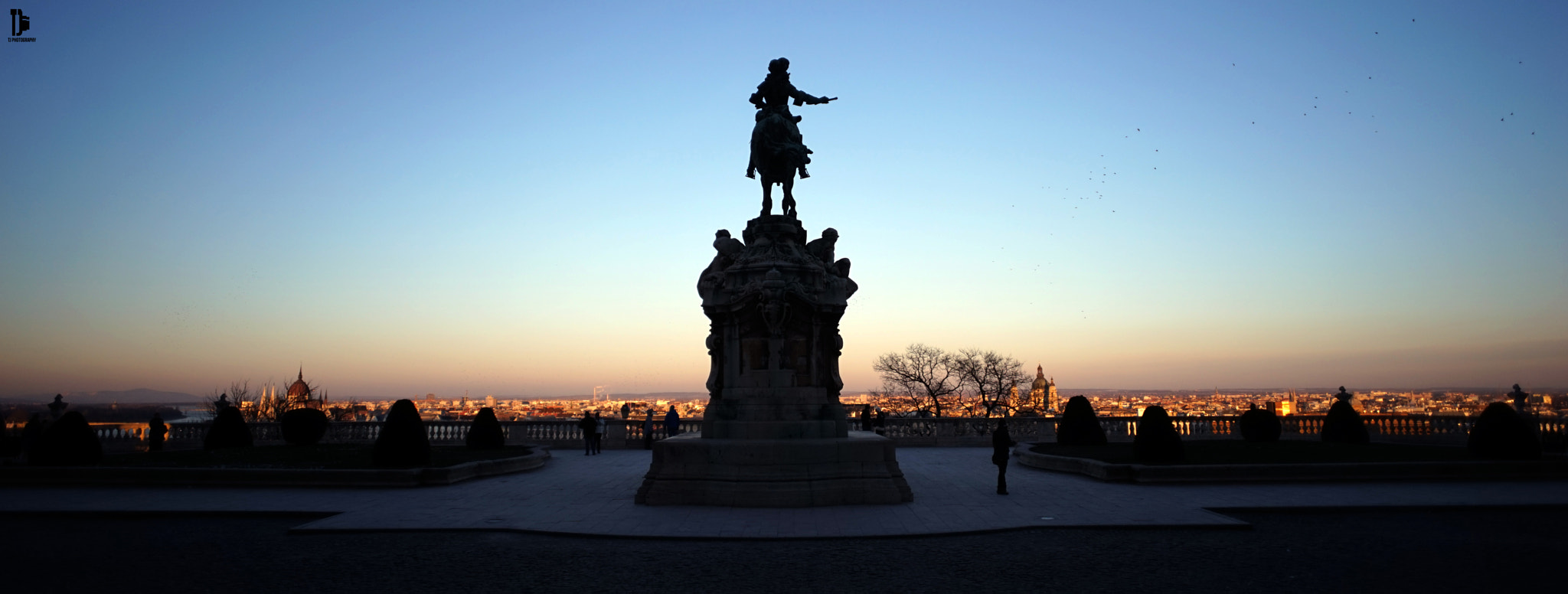 Sony a7 + 20mm F2.8 sample photo. Buda castle photography