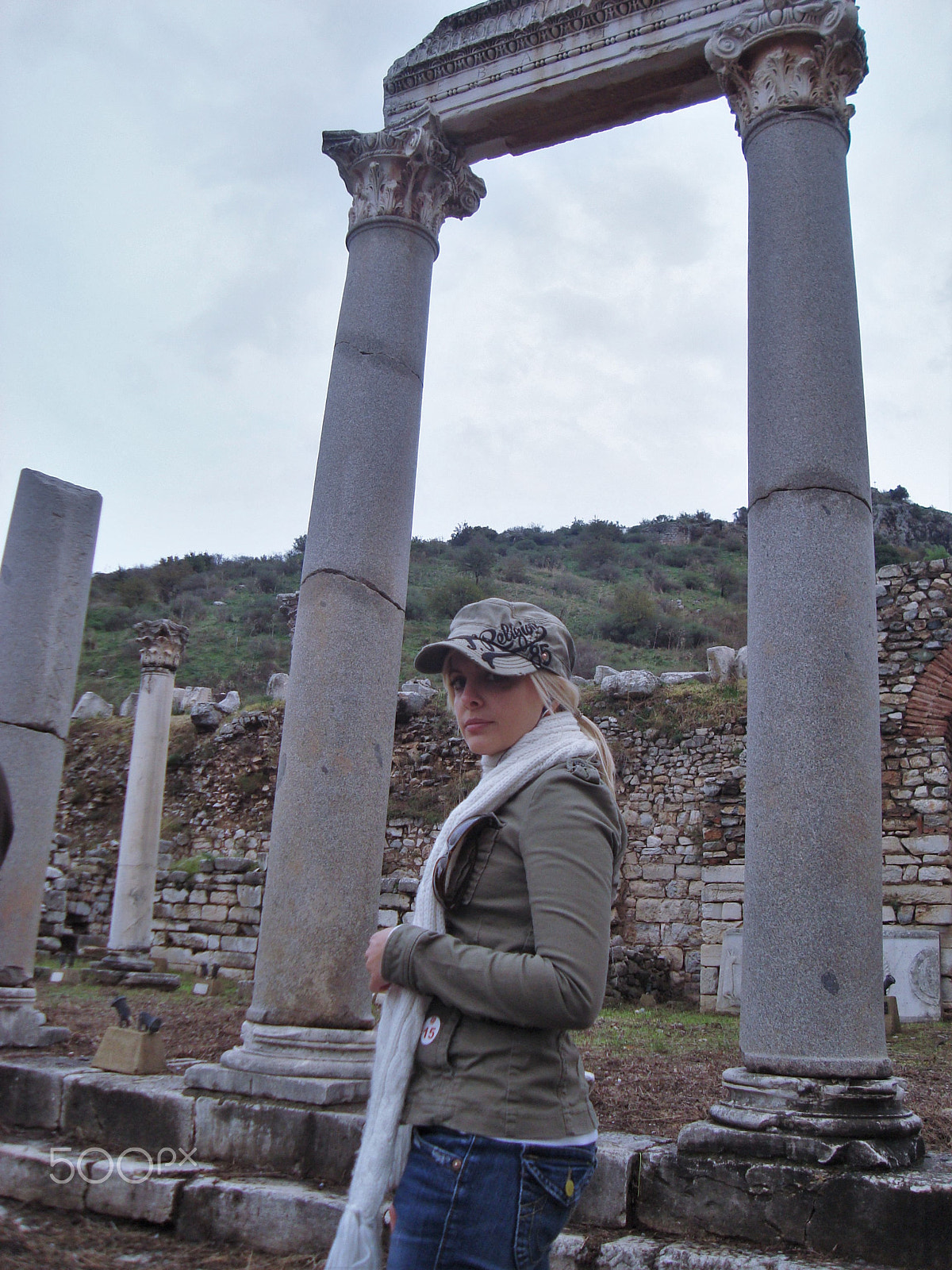 Sony Cyber-shot DSC-W120 sample photo. Girl among ruins photography