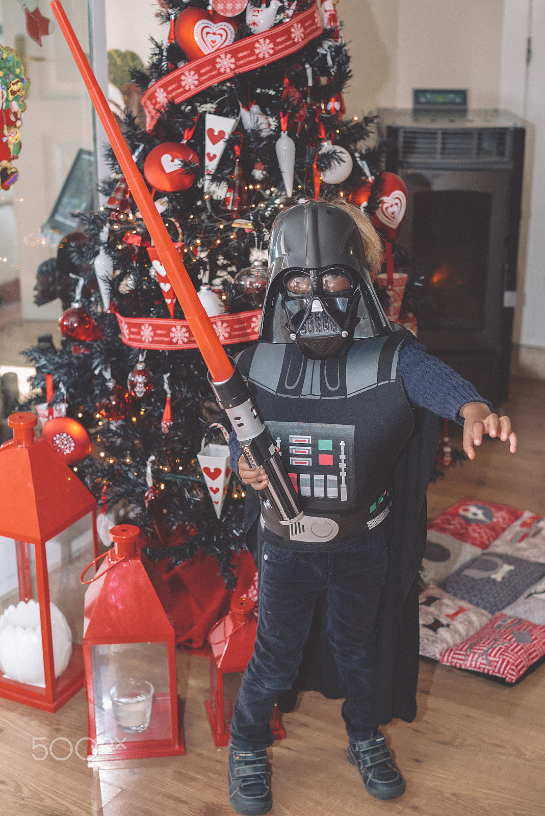 E 50mm F2 sample photo. A little darth vader! photography