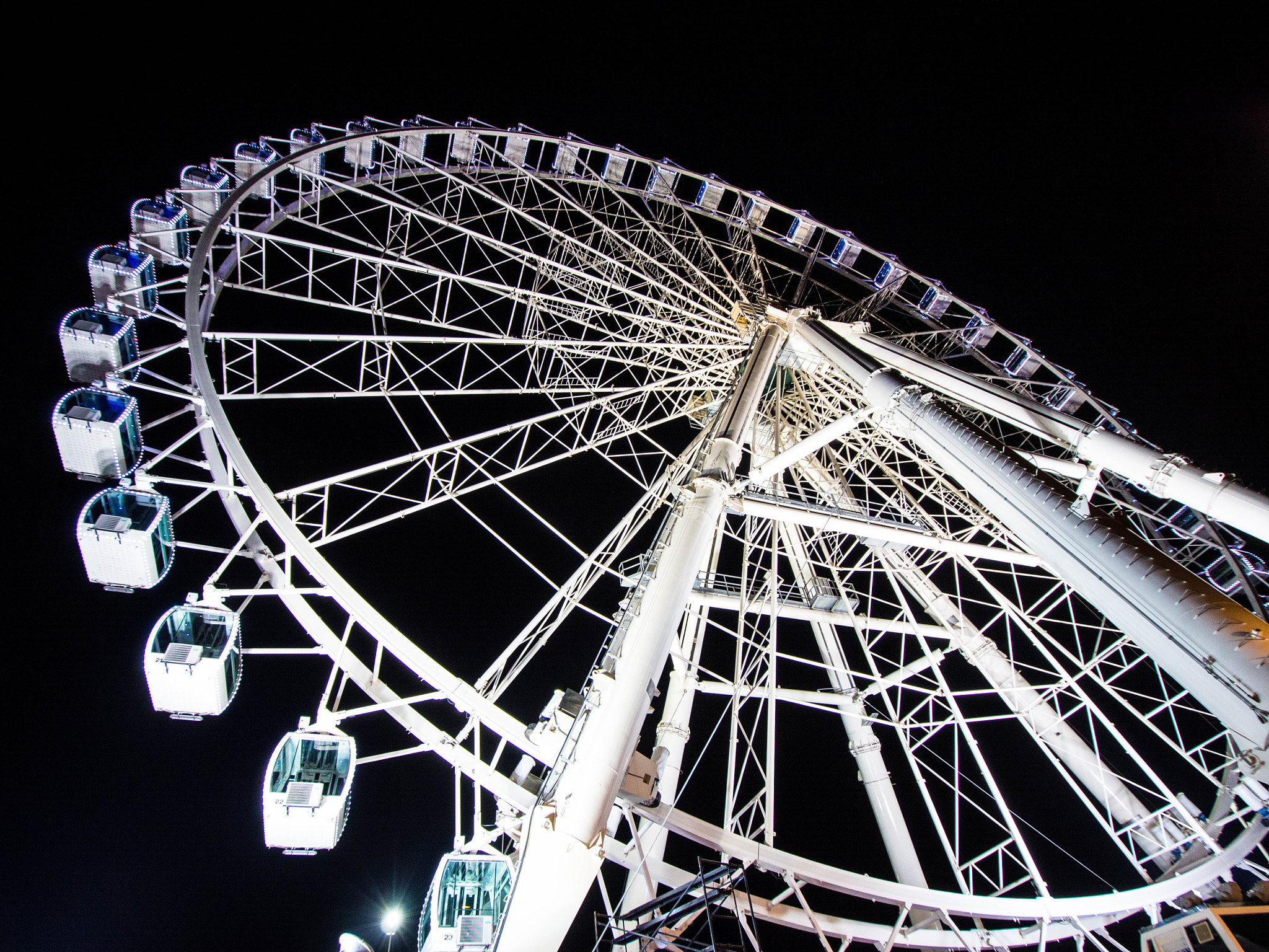 Olympus Zuiko Digital ED 9-18mm F4.0-5.6 sample photo. Malaga eye photography