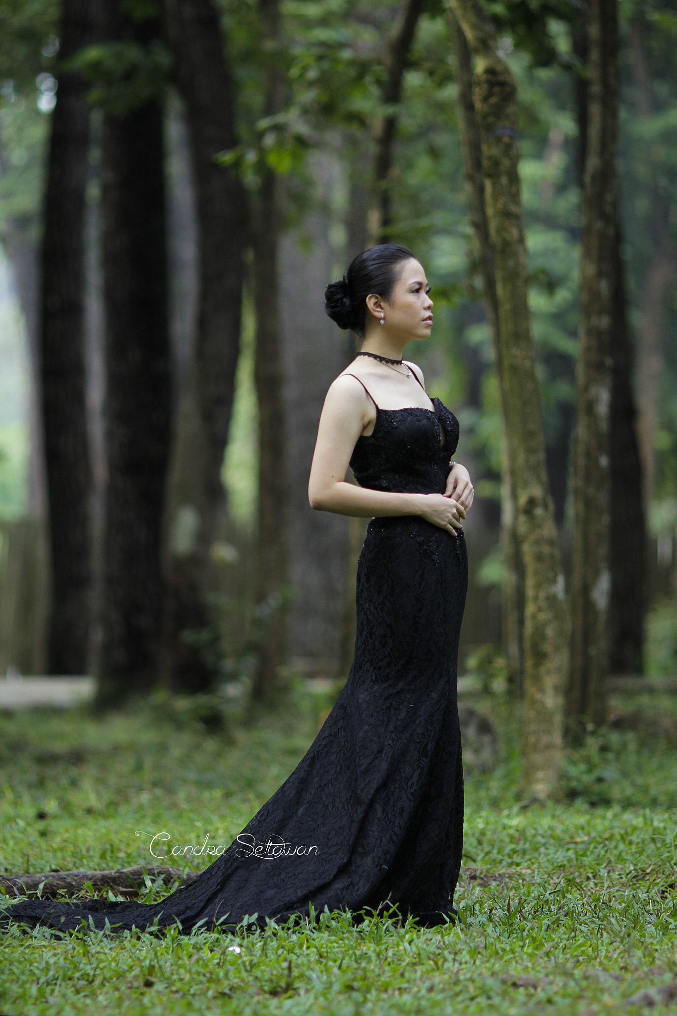 Canon EF 135mm F2L USM sample photo. Merika lim with black dress photography