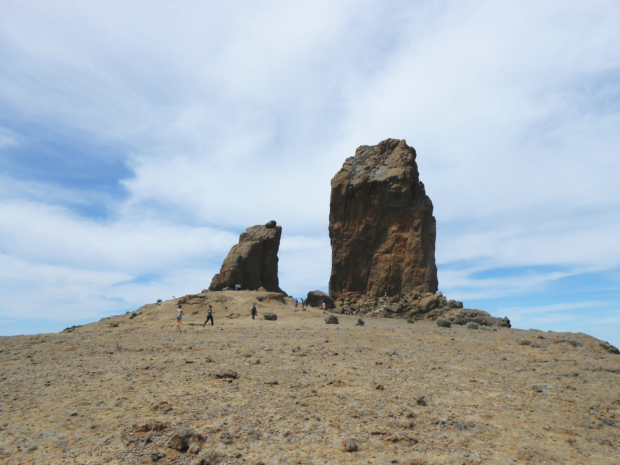 Nikon COOLPIX S2700 sample photo. Roque nublo  photography