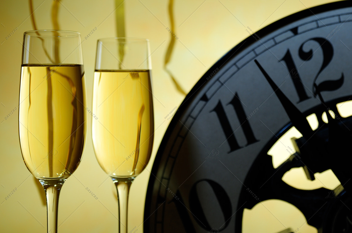 Nikon D300 + Tamron SP 24-70mm F2.8 Di VC USD sample photo. Two glasses and a clock ready for a new year photography