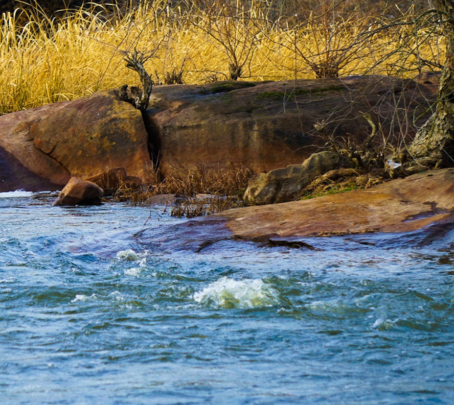 Sony a6300 + Sony E 55-210mm F4.5-6.3 OSS sample photo. Rolling river photography