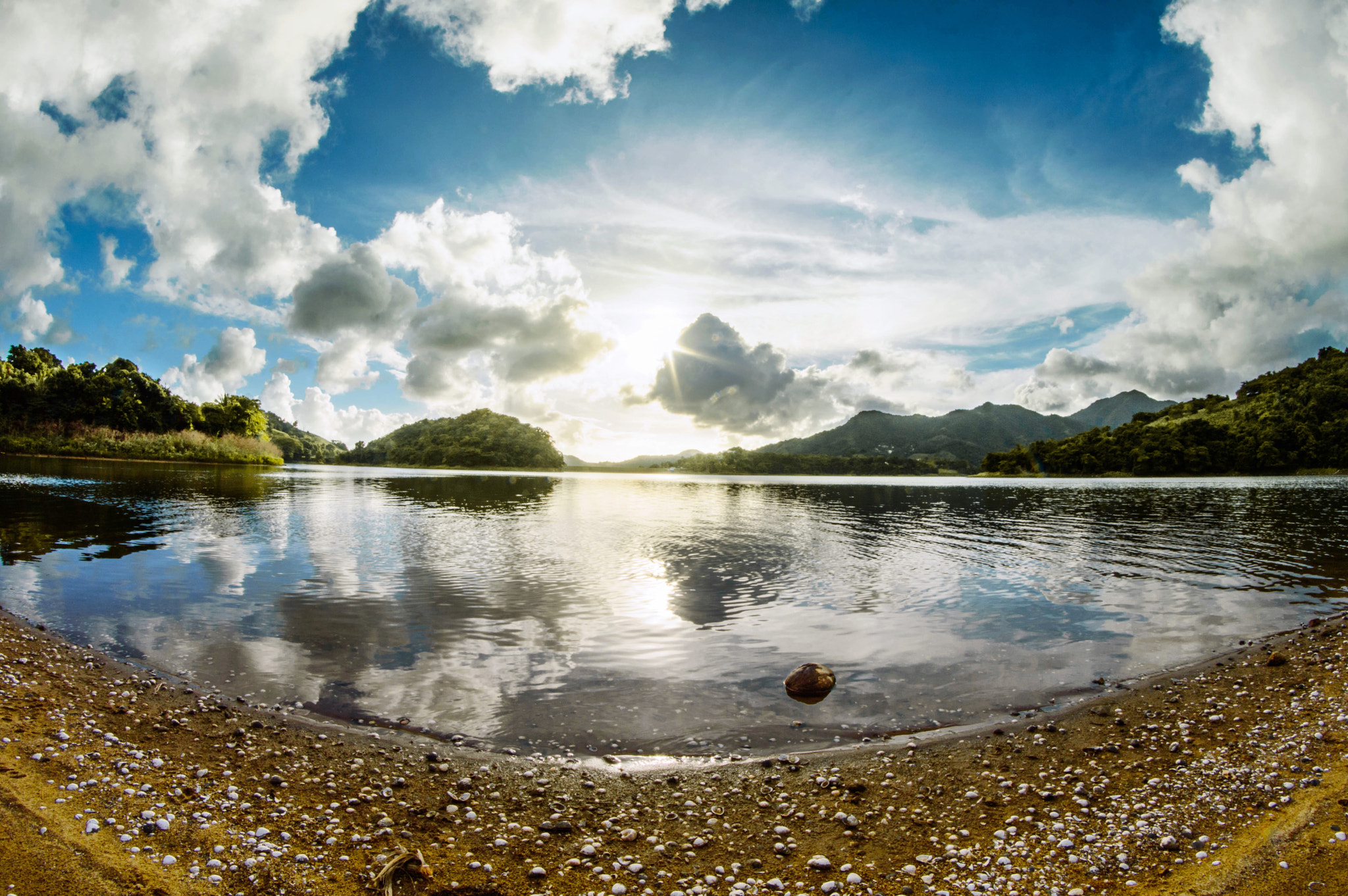 Nikon D3200 + Samyang 8mm F3.5 Aspherical IF MC Fisheye sample photo. Patillas lake photography