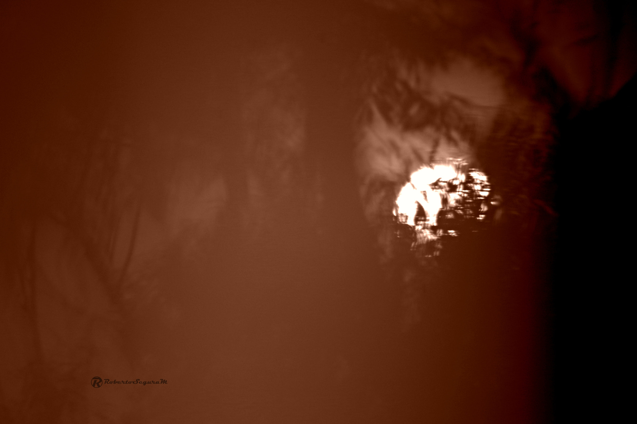 smc PENTAX-FA 80-320mm F4.5-5.6 sample photo. Moon rising photography