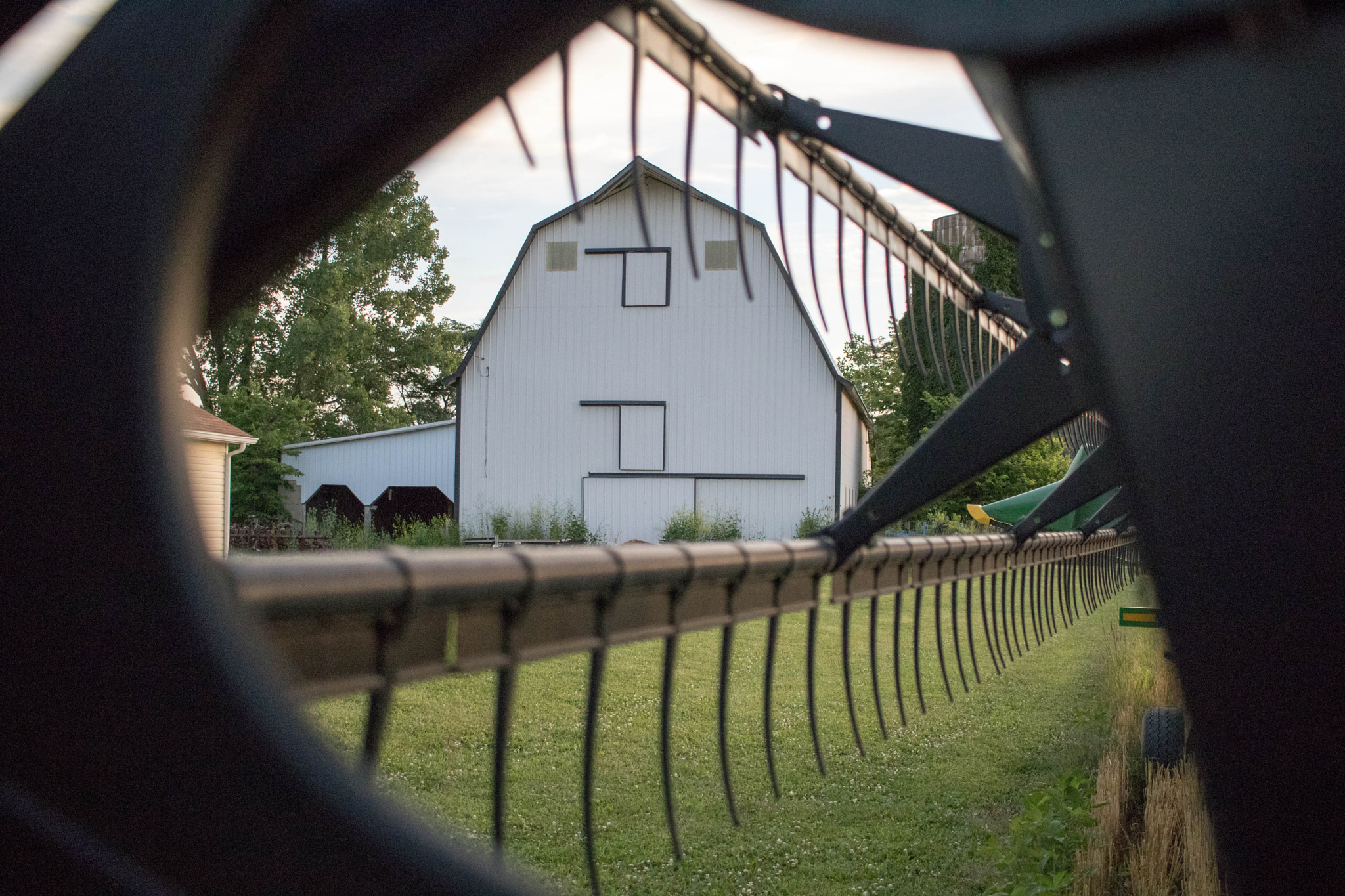 Canon EF-S 24mm F2.8 STM sample photo. Img photography
