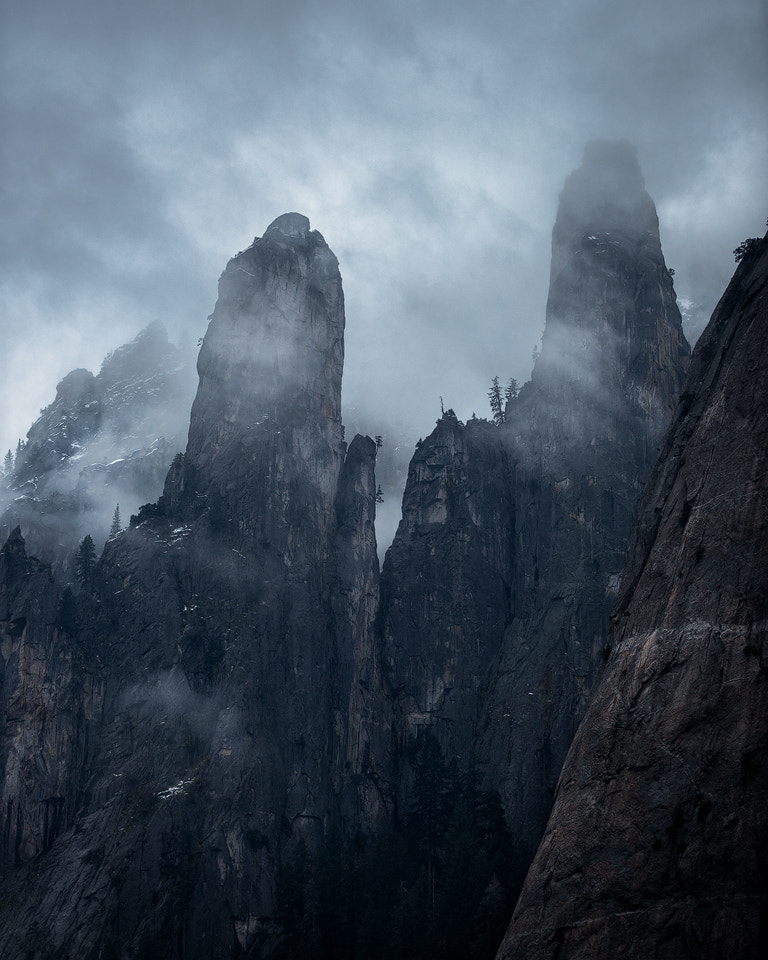 Twin Peaks in Yosemite by Michael Bandy on 500px.com