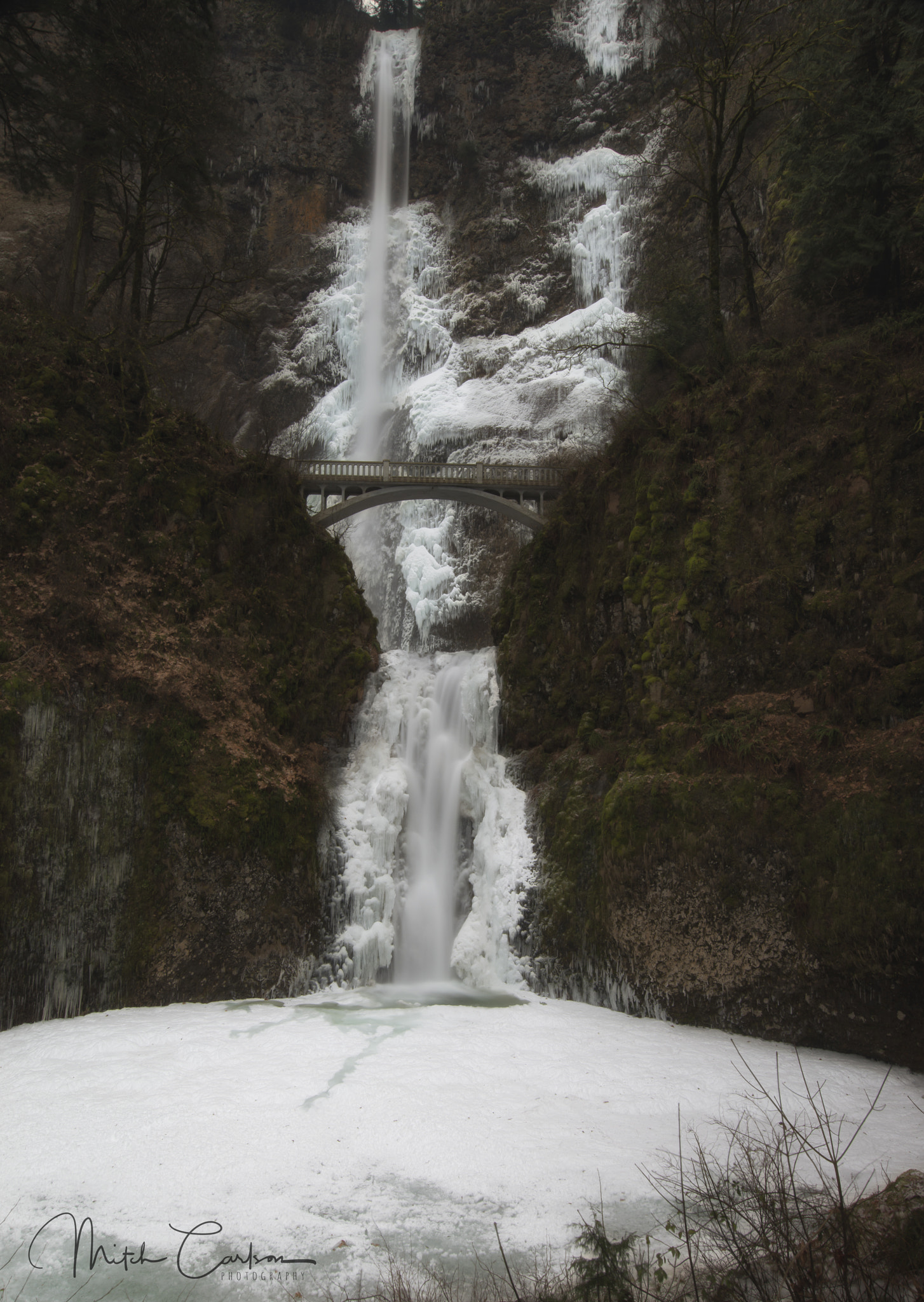 Nikon AF-S Nikkor 18-35mm F3.5-4.5G ED sample photo. Multnomah falls photography