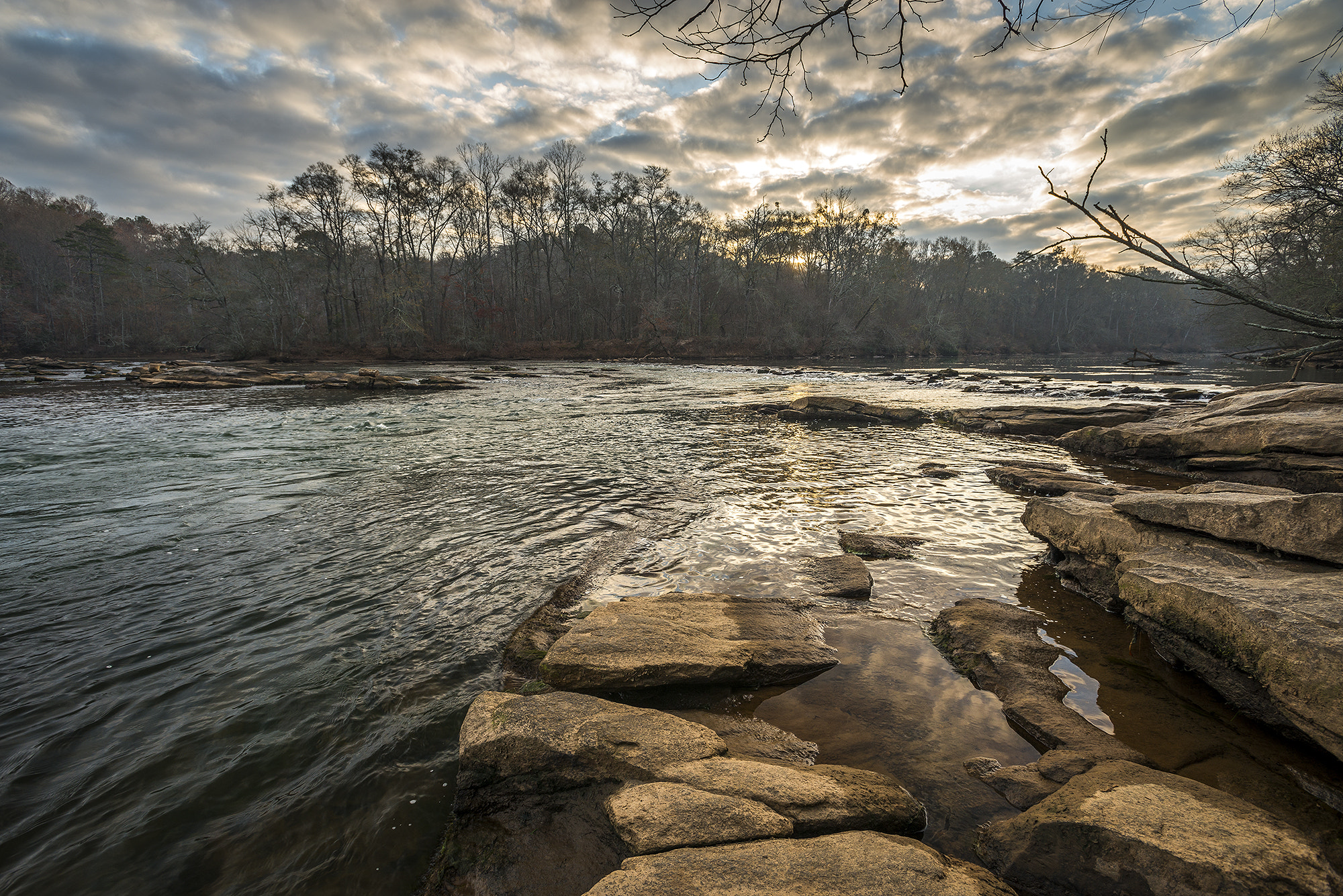 Nikon AF-S Nikkor 17-35mm F2.8D ED-IF sample photo. Chattahoochee sunrise photography