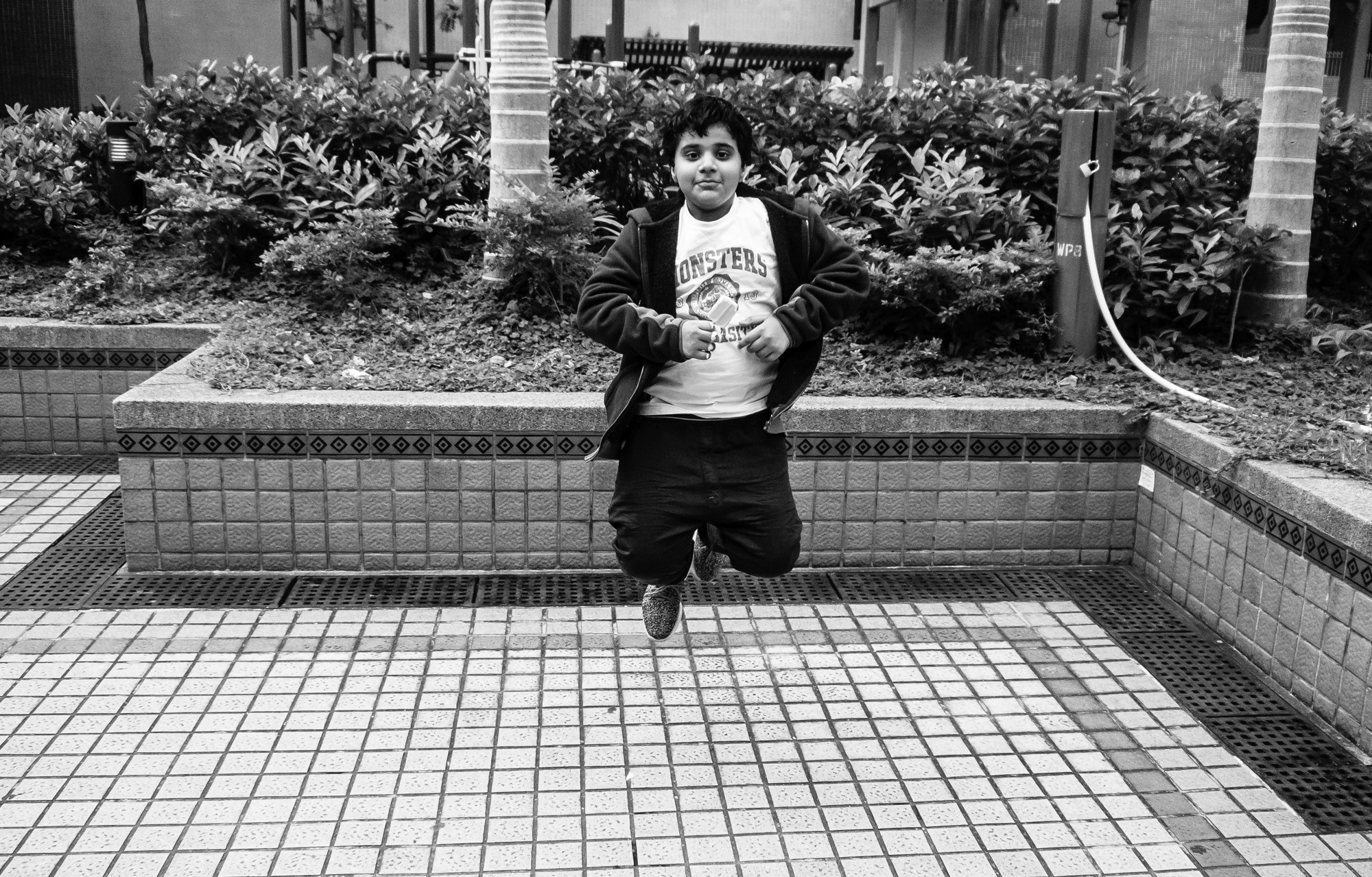 Panasonic Lumix DMC-GH3 sample photo. In flight while holding icecream photography