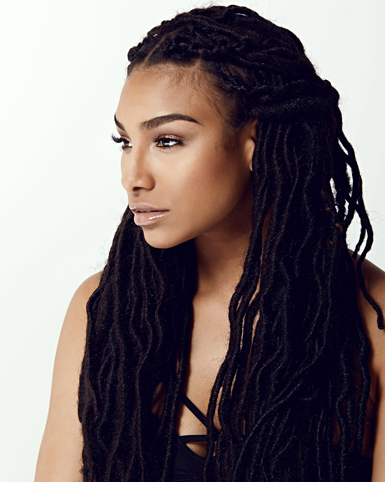 Canon EF 85mm F1.8 USM sample photo. Lioness photography