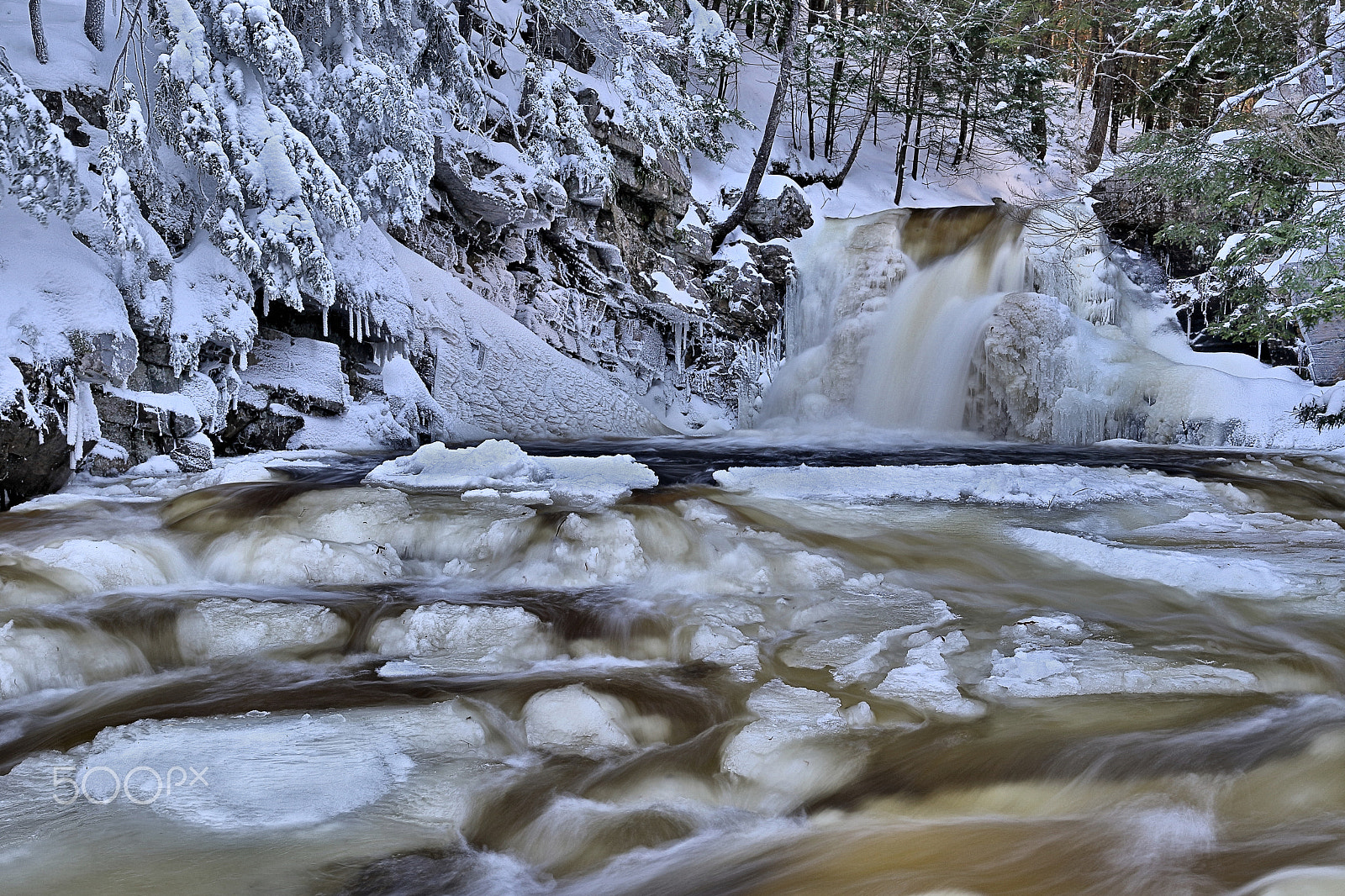 Canon EOS 7D Mark II + Canon EF 24-105mm F3.5-5.6 IS STM sample photo. Ettinger falls and maple brook photography