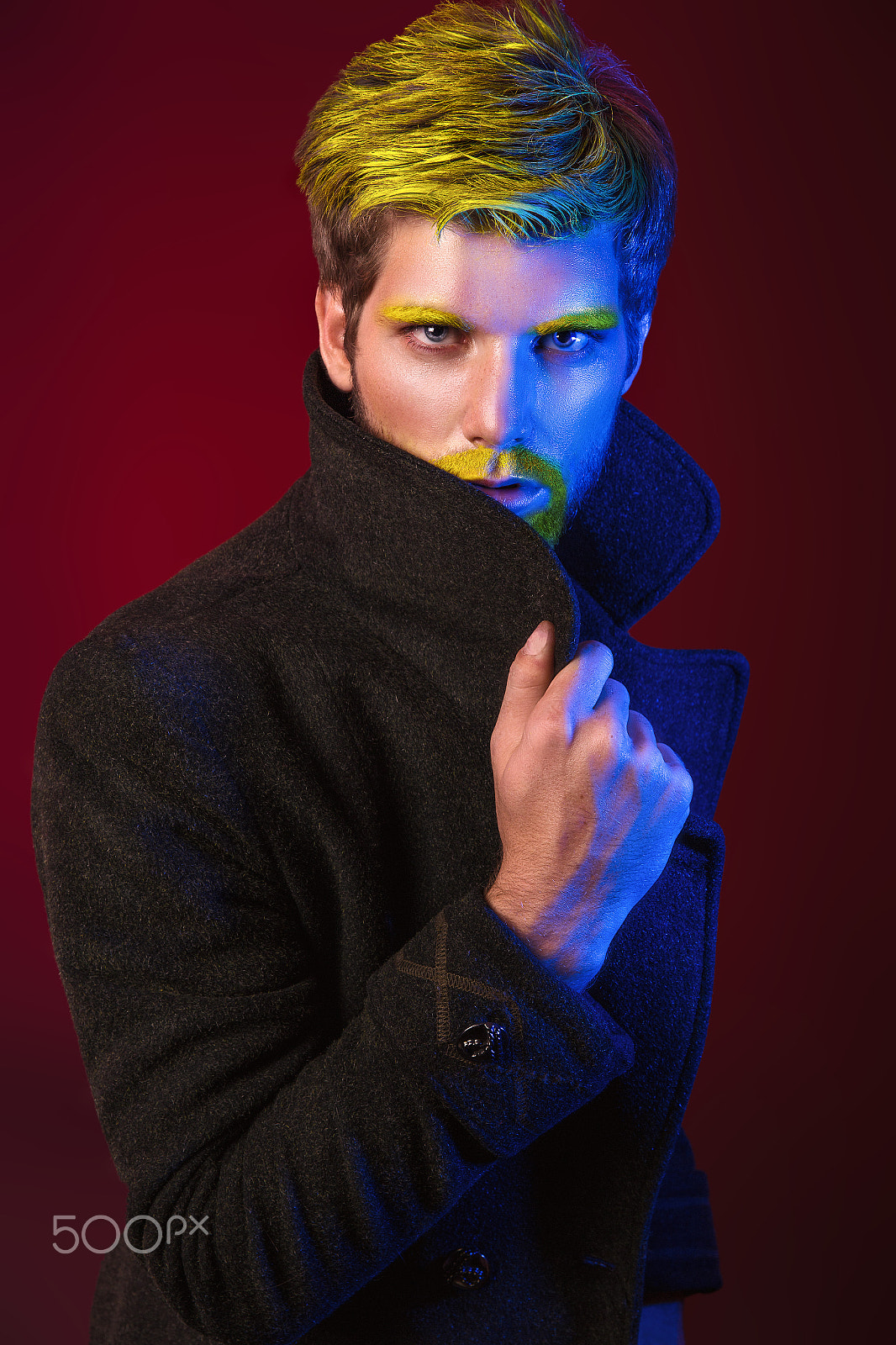 Canon EOS 6D + Canon EF 400mm f/2.8L sample photo. Cool man in the light colored spotlights. photography