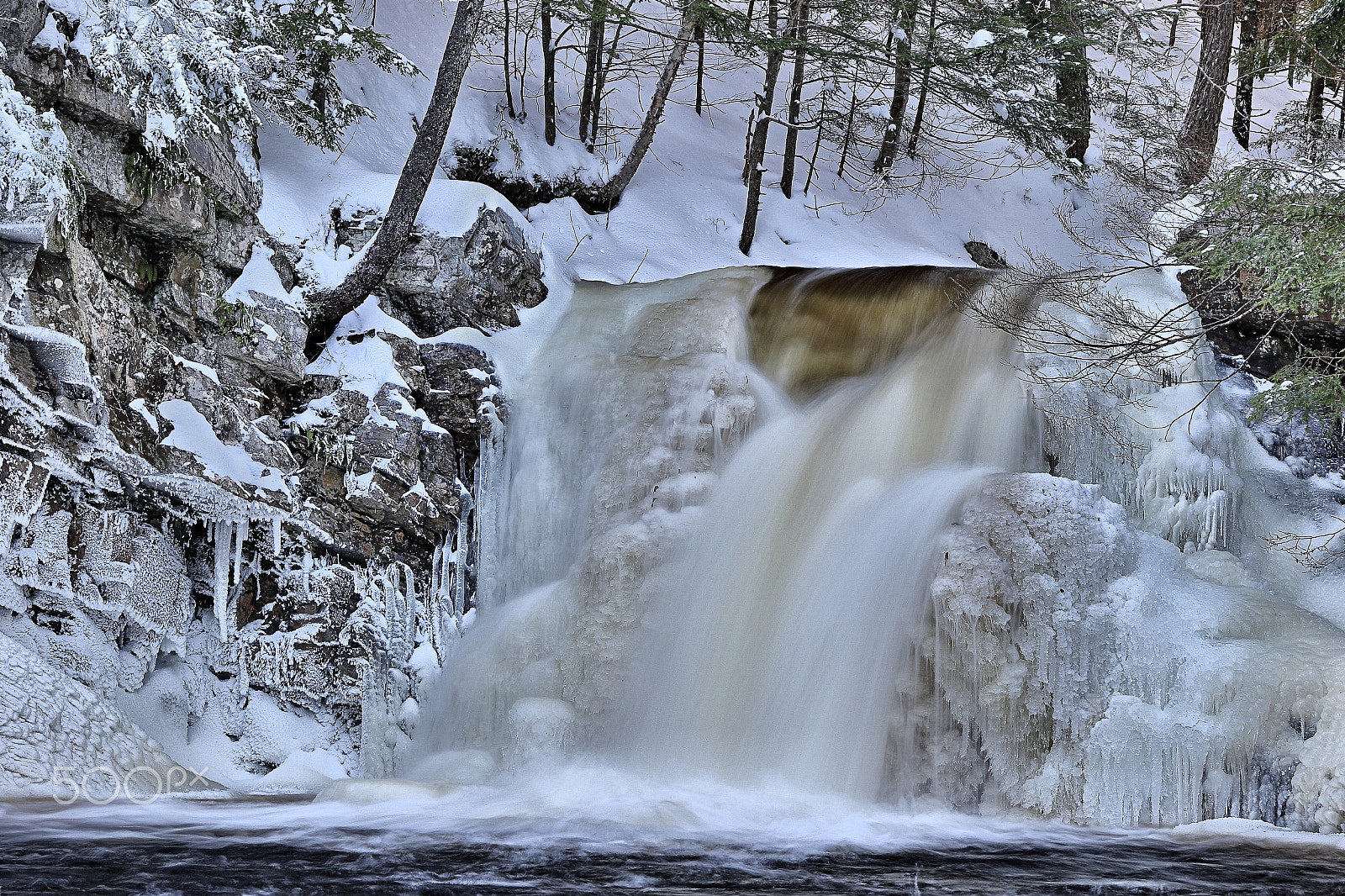 Canon EOS 7D Mark II + Canon EF 24-105mm F3.5-5.6 IS STM sample photo. Ettinger falls ii in winter photography