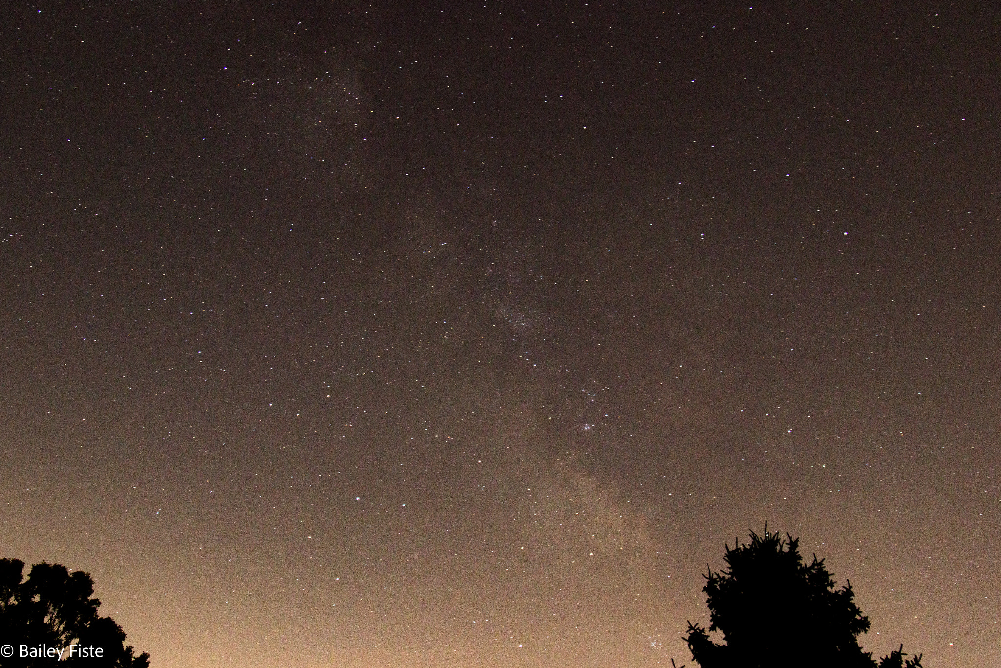 Canon EOS 600D (Rebel EOS T3i / EOS Kiss X5) sample photo. Lights: city and stars photography