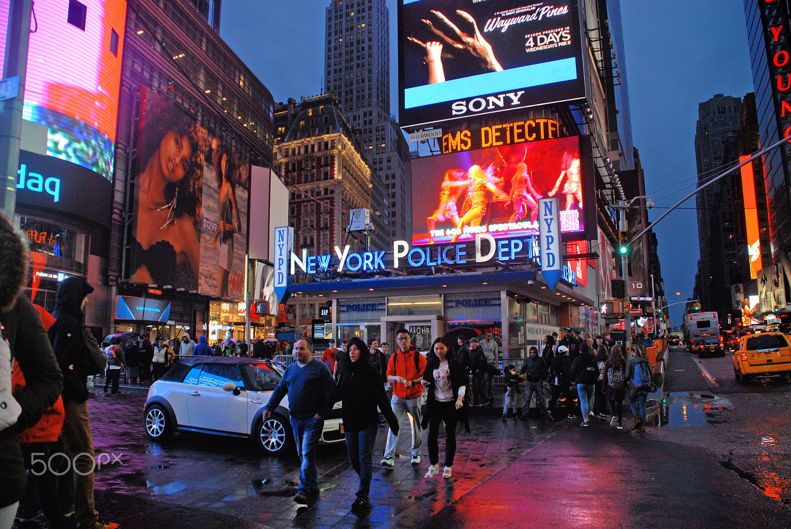 Nikon D200 sample photo. Nyc lights photography