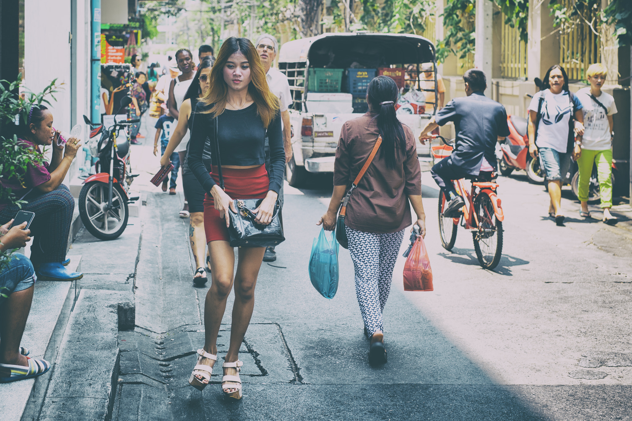 Nikon D5 + Sigma 50mm F1.4 DG HSM Art sample photo. Ladyboy photography