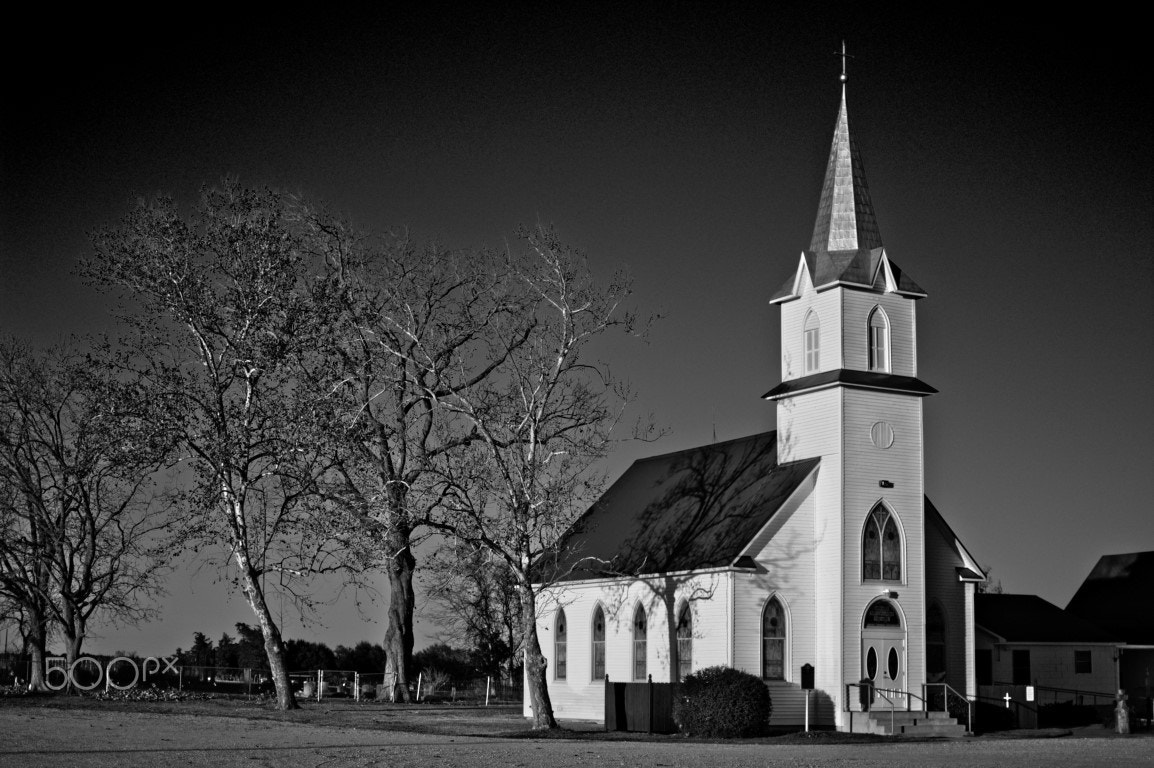 35mm F1.8 sample photo. Trinity lutheran church - frelsburg, texas photography