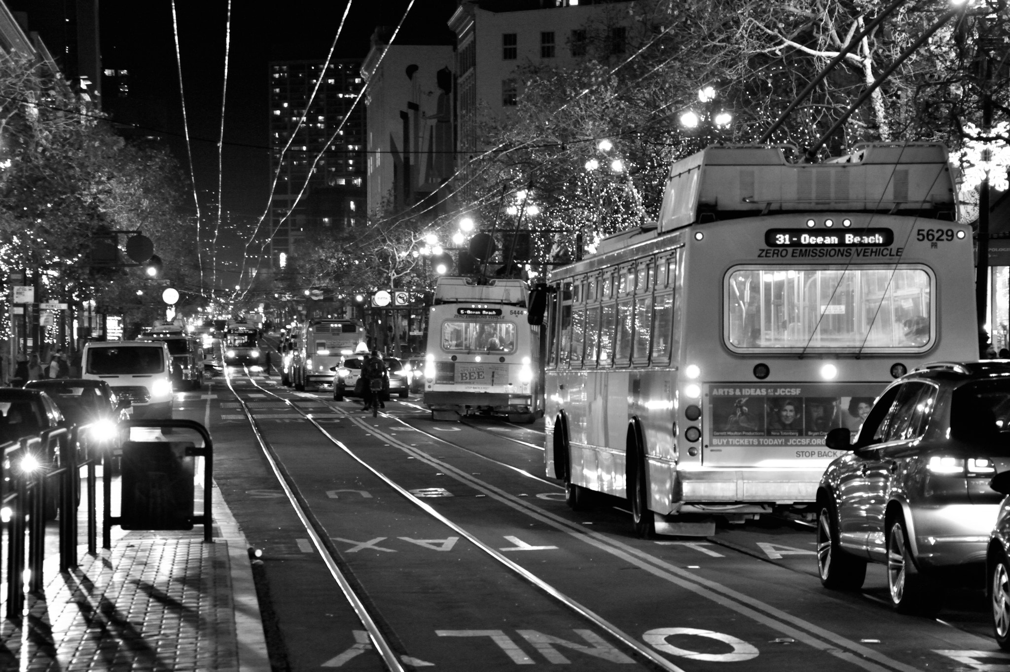 Nikon D3200 sample photo. A busy market street photography