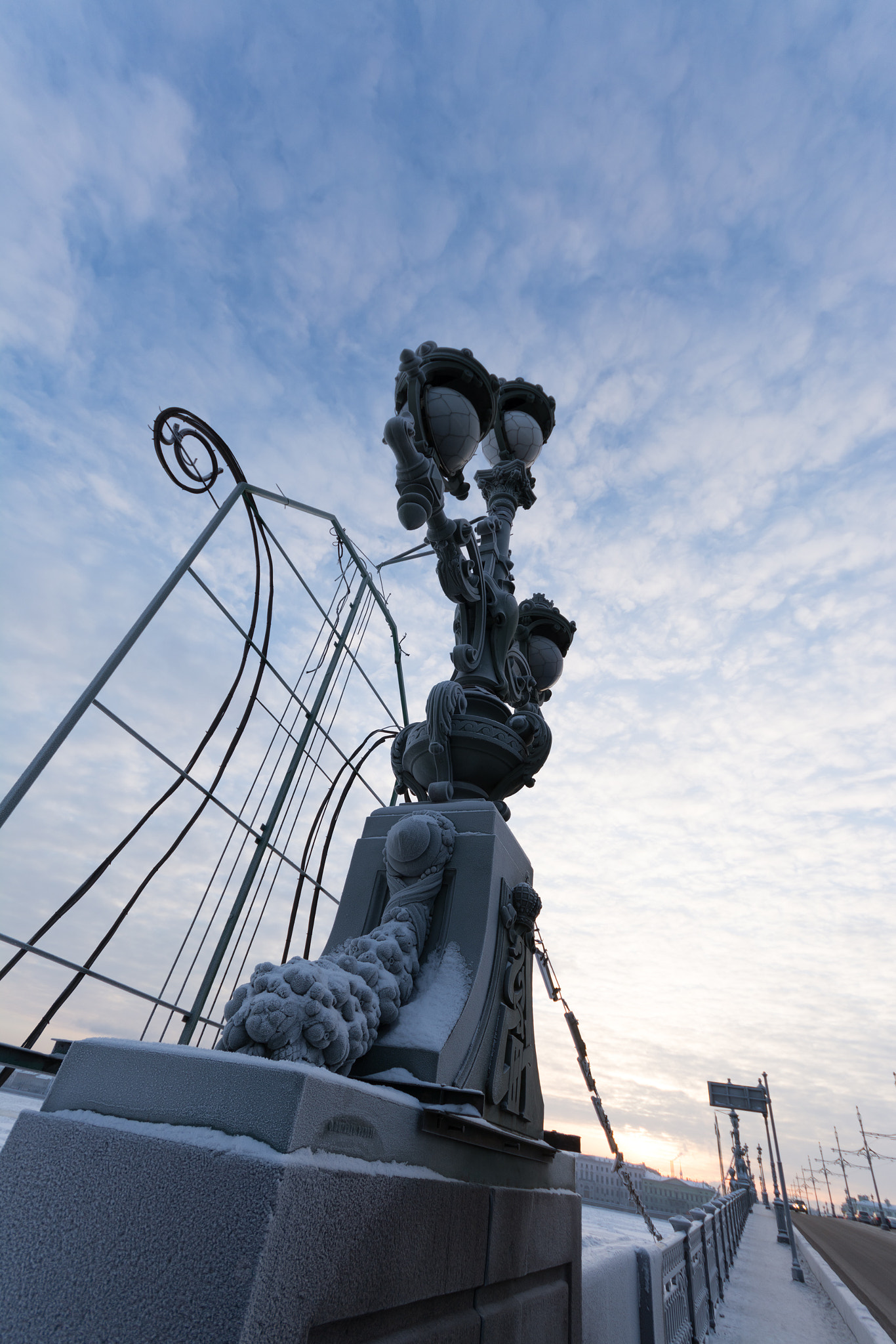 Sigma 10-20mm F4-5.6 EX DC HSM sample photo. Lantern photography