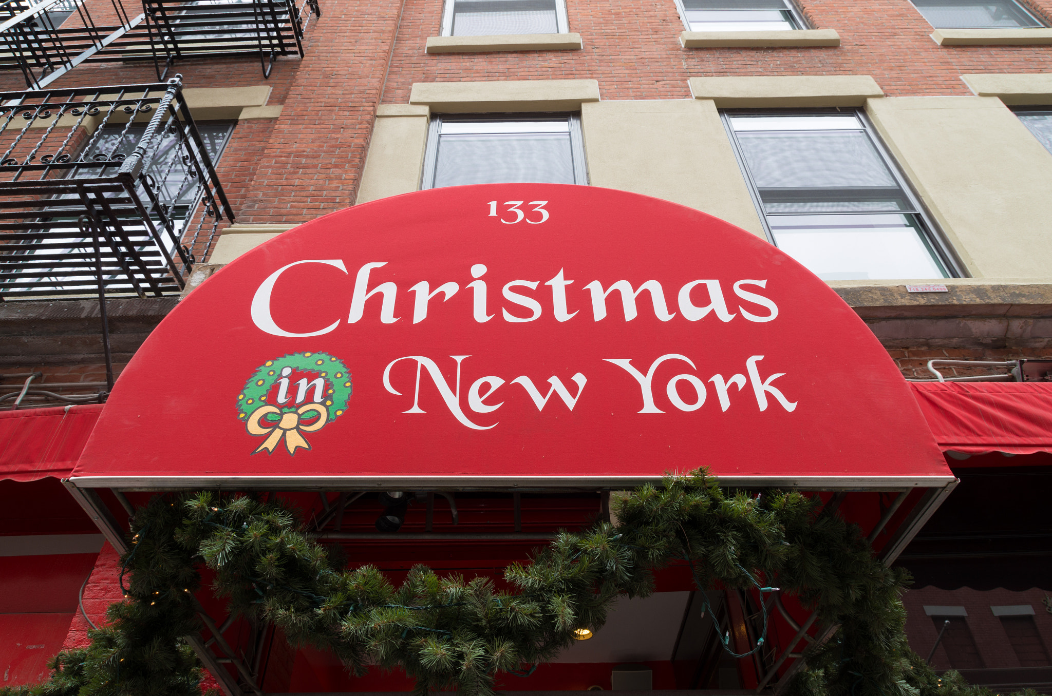 Pentax K-5 IIs sample photo. Christmas in new york canopy photography
