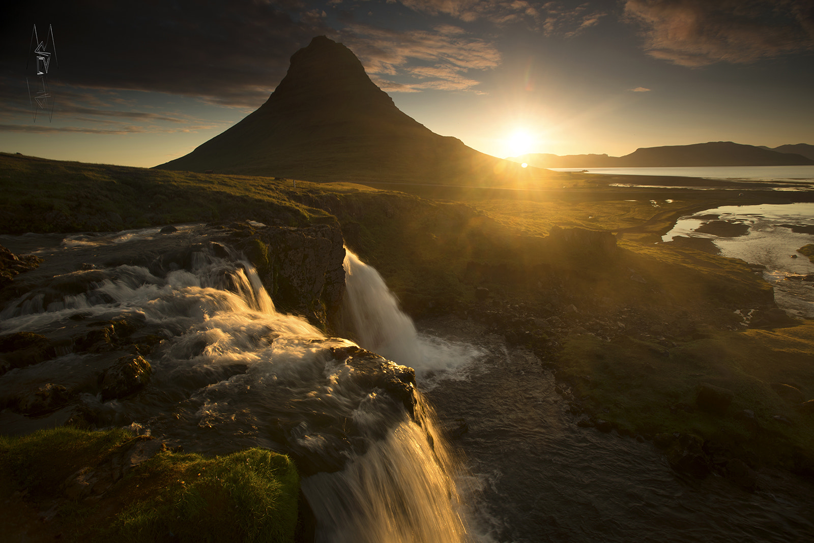 Nikon AF-S Nikkor 17-35mm F2.8D ED-IF sample photo. Iceland sunset llllllll photography