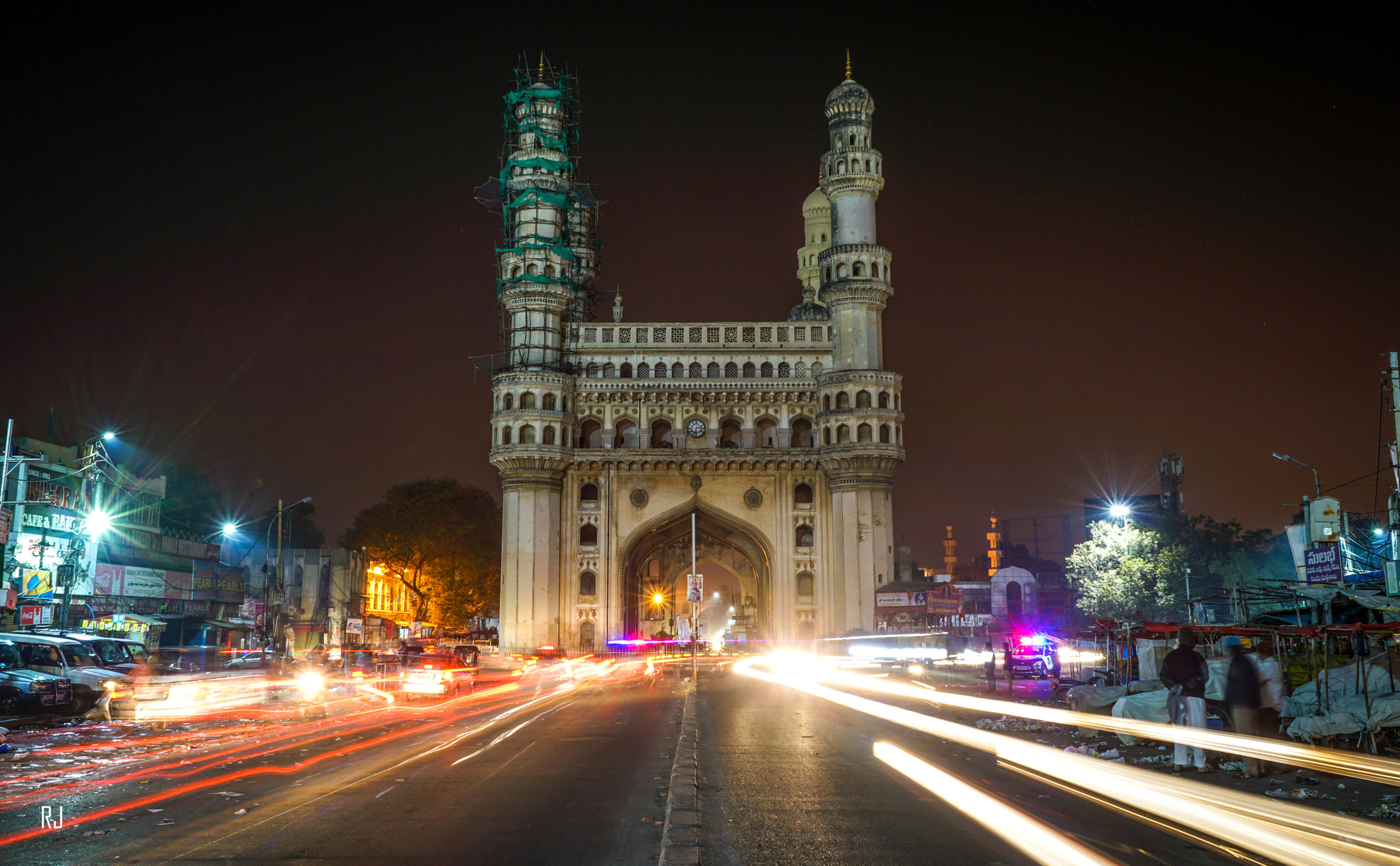 Sony FE 28-70mm F3.5-5.6 OSS sample photo. Charminar. hyderabad, india photography