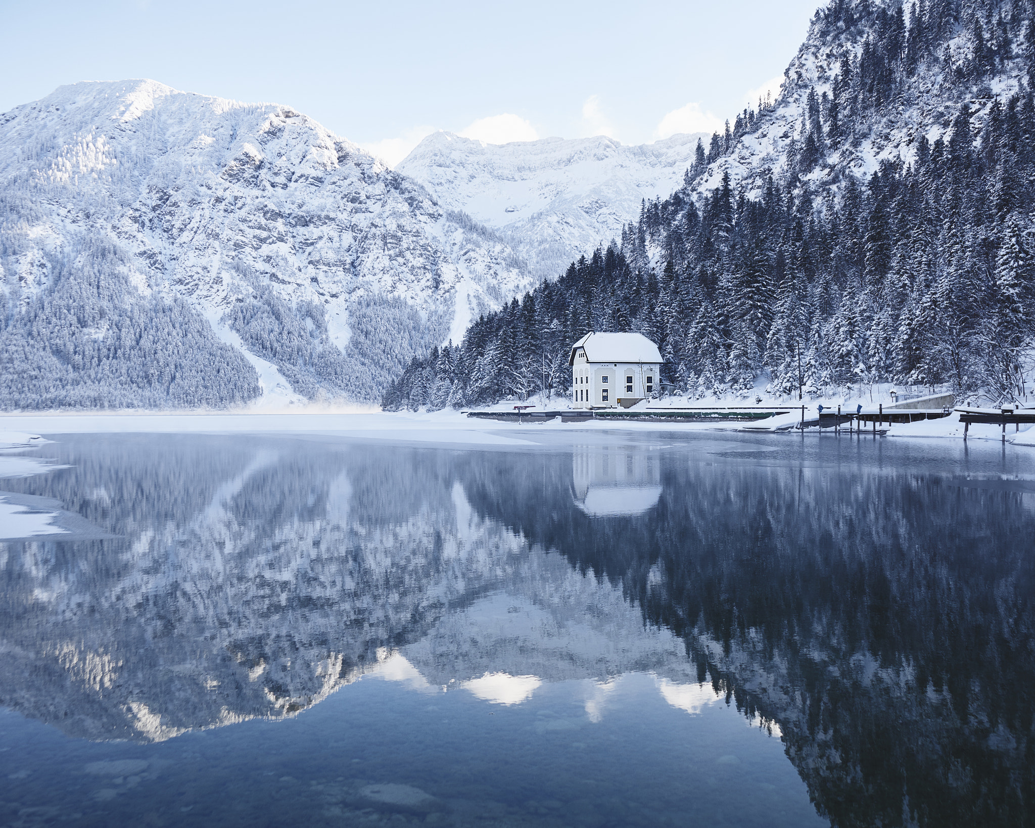 Sony DT 18-135mm F3.5-5.6 SAM sample photo. A winter morning in austria photography