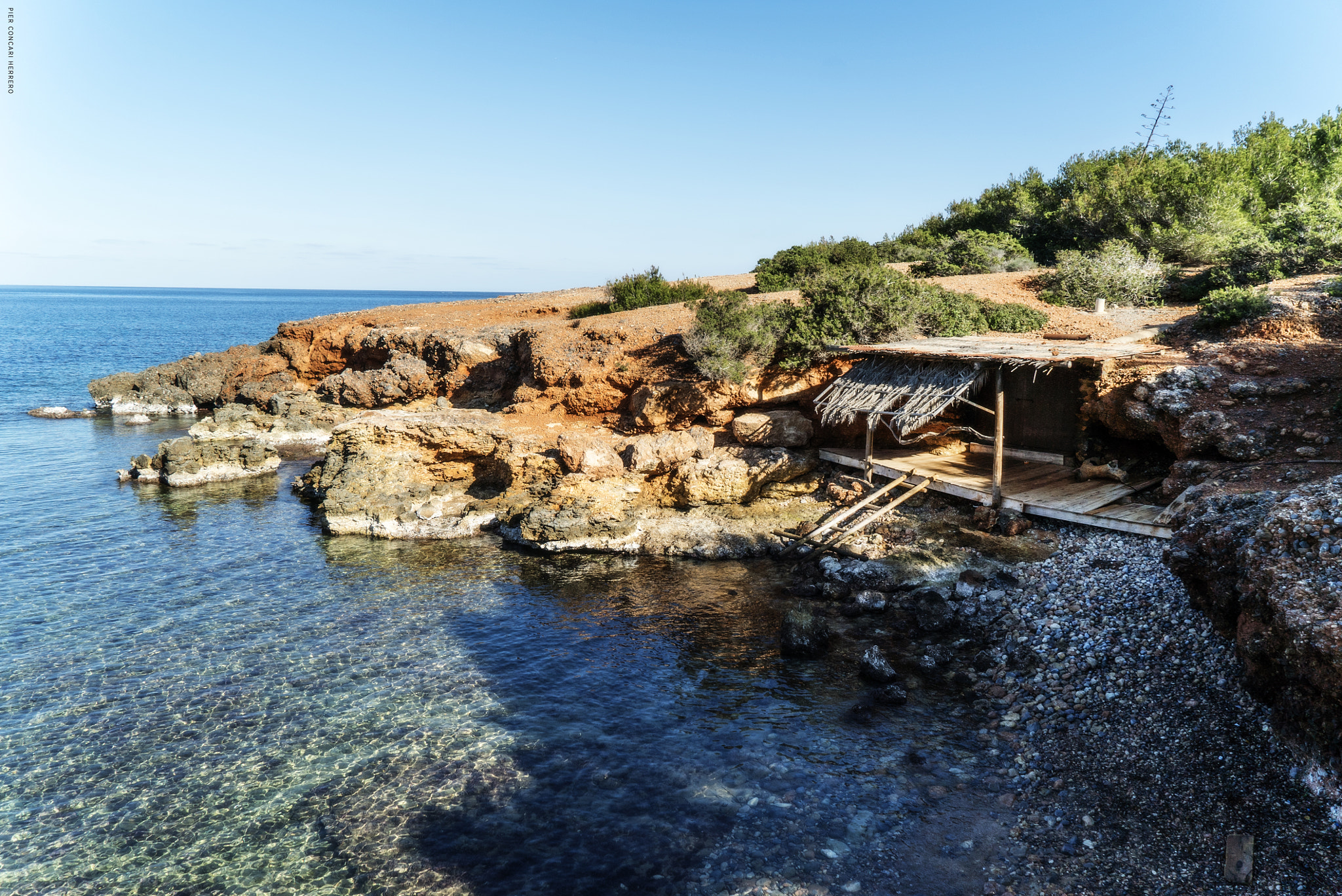 Sony a7S II + Sony Vario Tessar T* FE 24-70mm F4 ZA OSS sample photo. Wood cabin photography