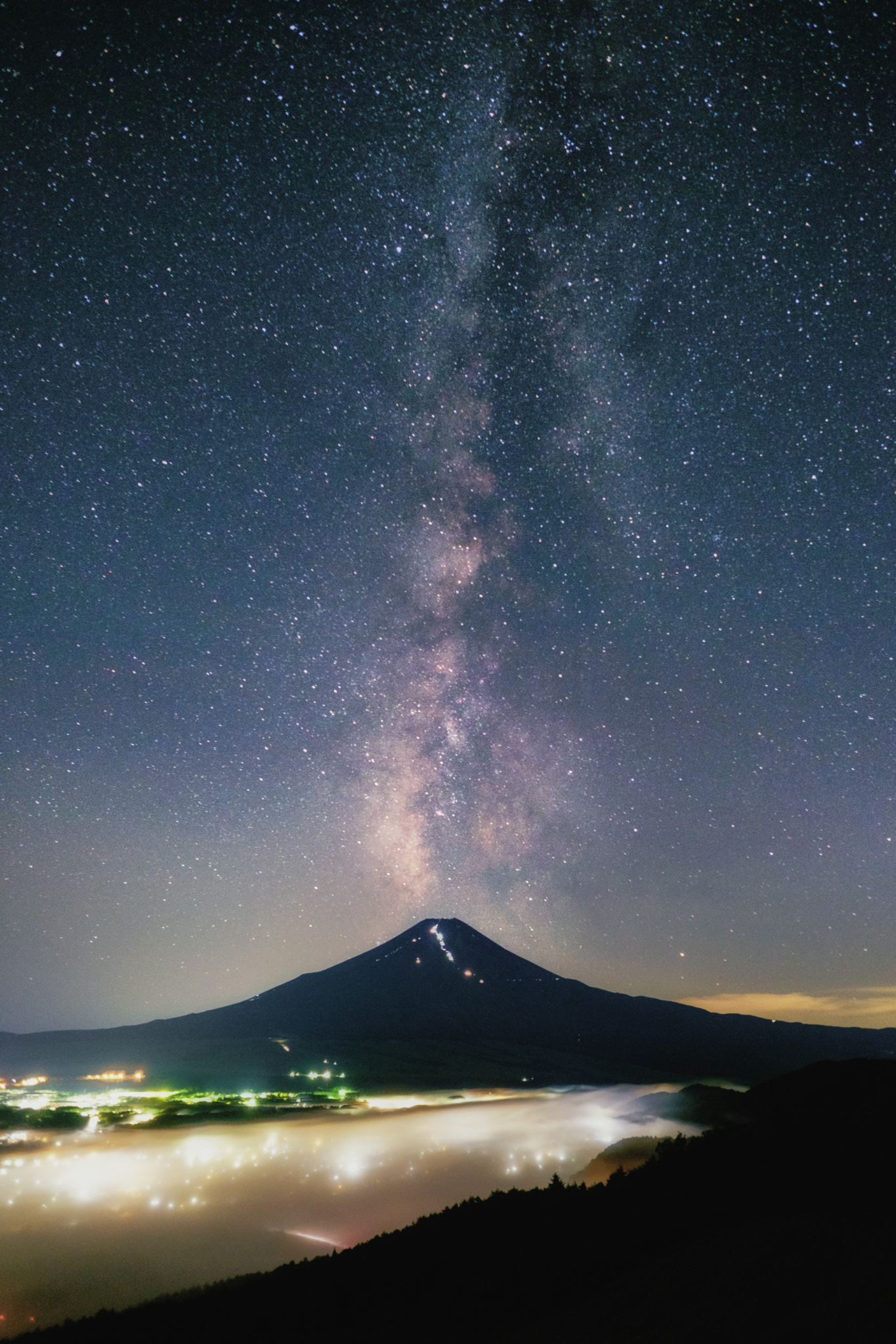 Fujifilm X-Pro2 + ZEISS Touit 12mm F2.8 sample photo. Starry eruption ep02 photography