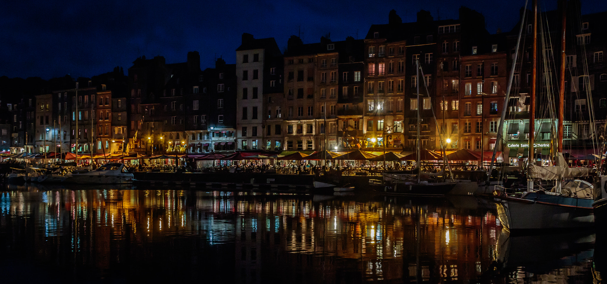 Canon EOS 7D Mark II + Canon EF 75-300mm F4.0-5.6 IS USM sample photo. Honfleur photography