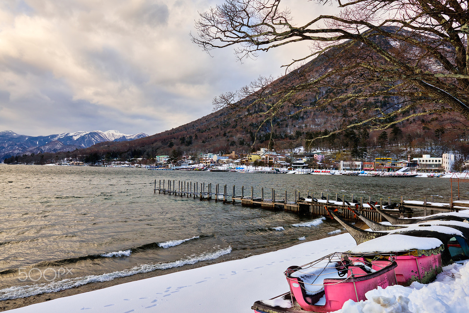 Nikon AF-S Nikkor 24-70mm F2.8G ED sample photo. Tourist spot in winter photography