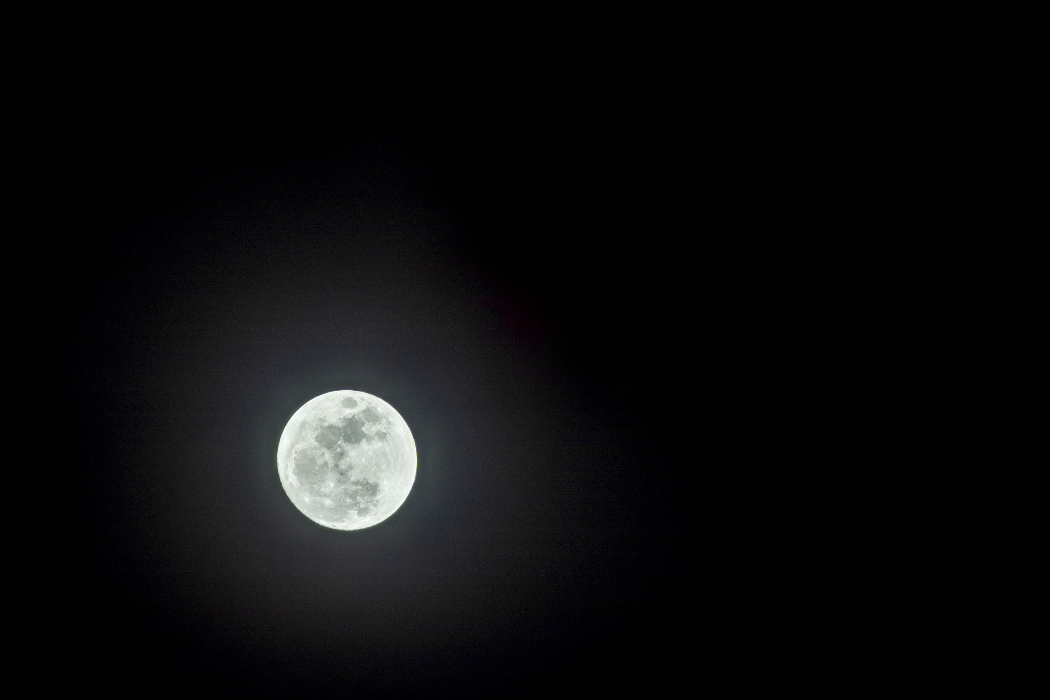 Nikon D750 + AF Nikkor 300mm f/4 IF-ED sample photo. 11 december moon - hdr photography