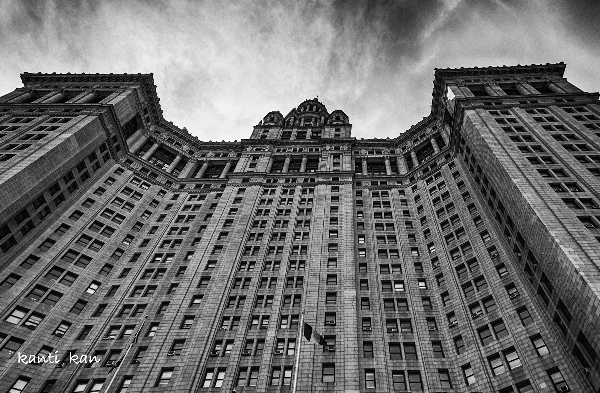 Canon EOS 550D (EOS Rebel T2i / EOS Kiss X4) + Tokina AT-X Pro 11-16mm F2.8 DX sample photo. New york municipal building photography