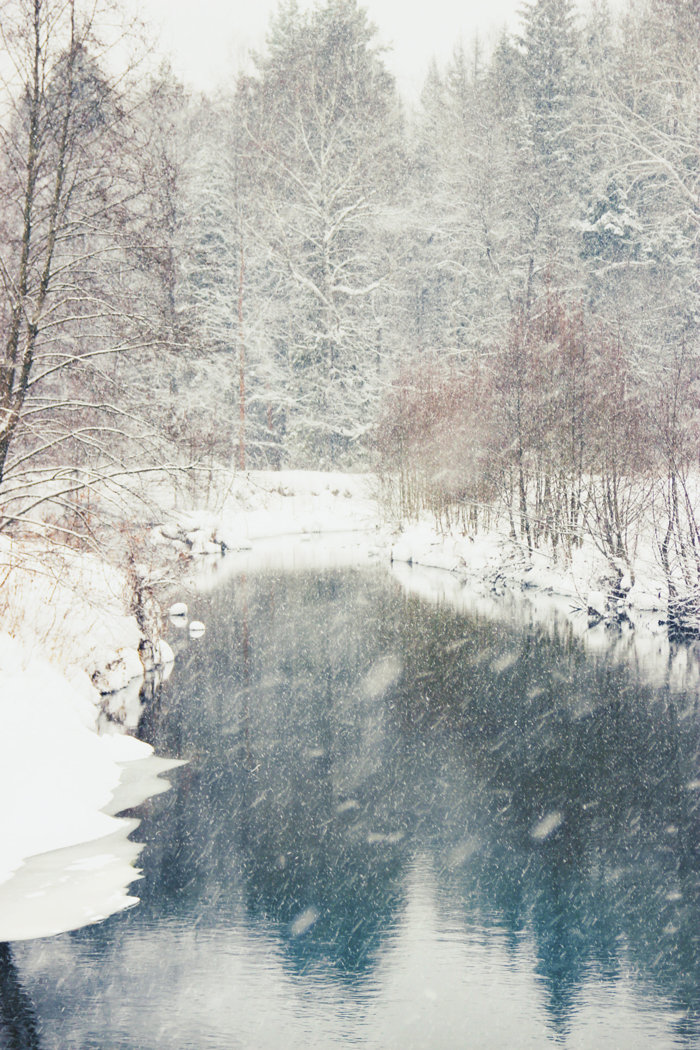 Sigma 18-125mm F3.8-5.6 DC OS HSM sample photo. Winter in russia photography