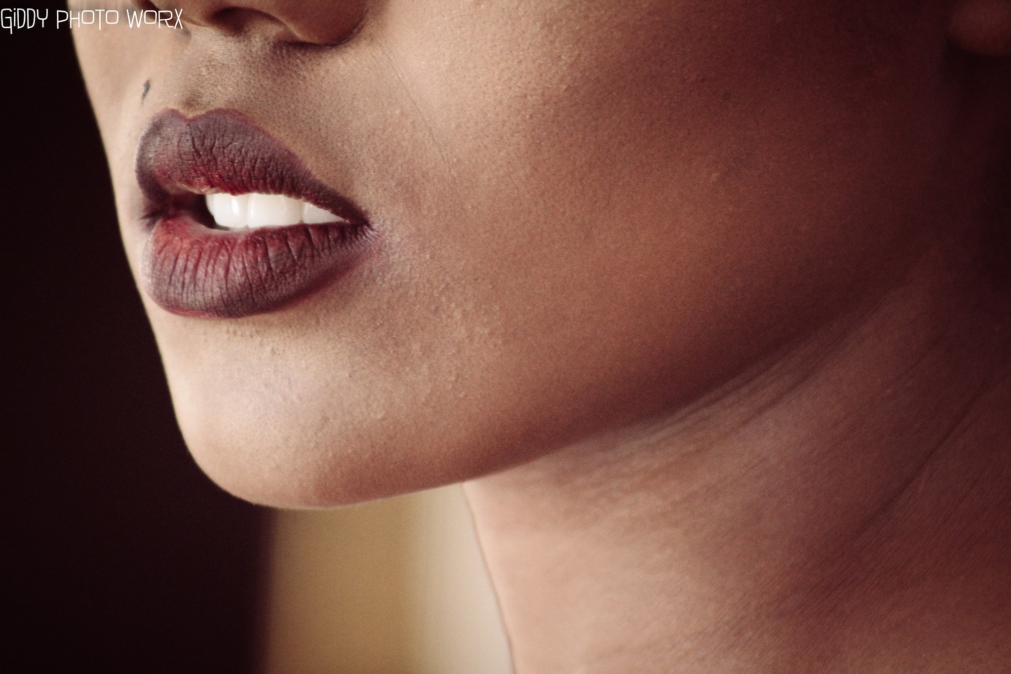 Canon EF 75-300mm f/4-5.6 USM sample photo. Lips photography