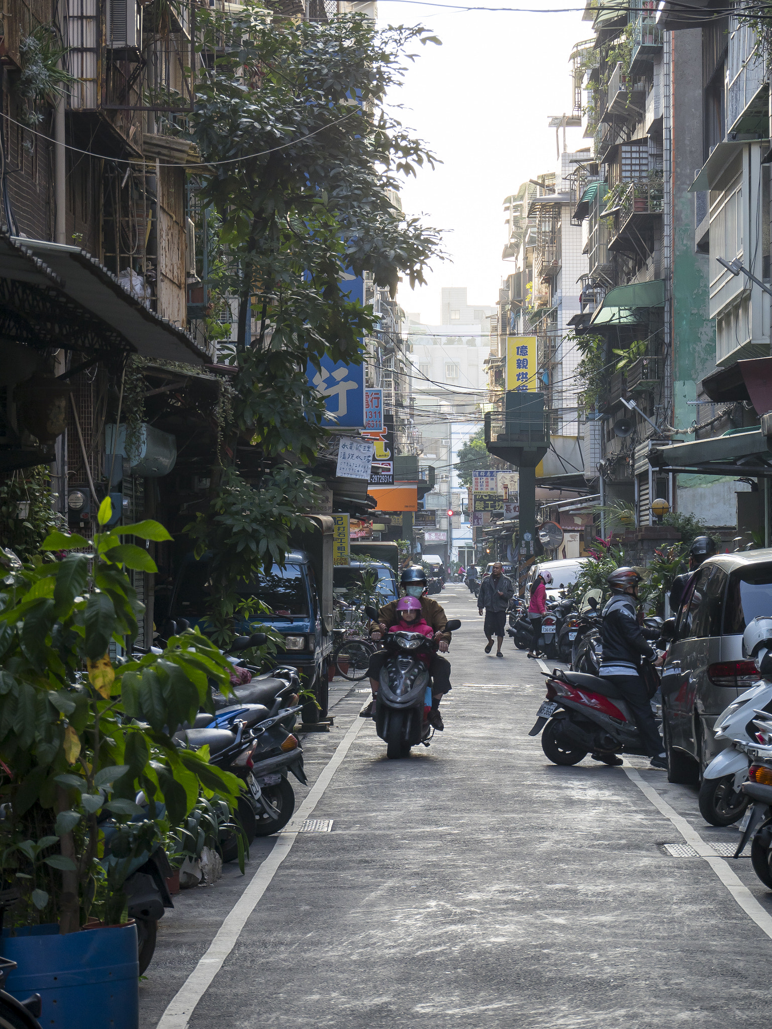 LUMIX G VARIO 35-100/F4.0-5.6 sample photo. 三重巷景 street view of sanchung photography