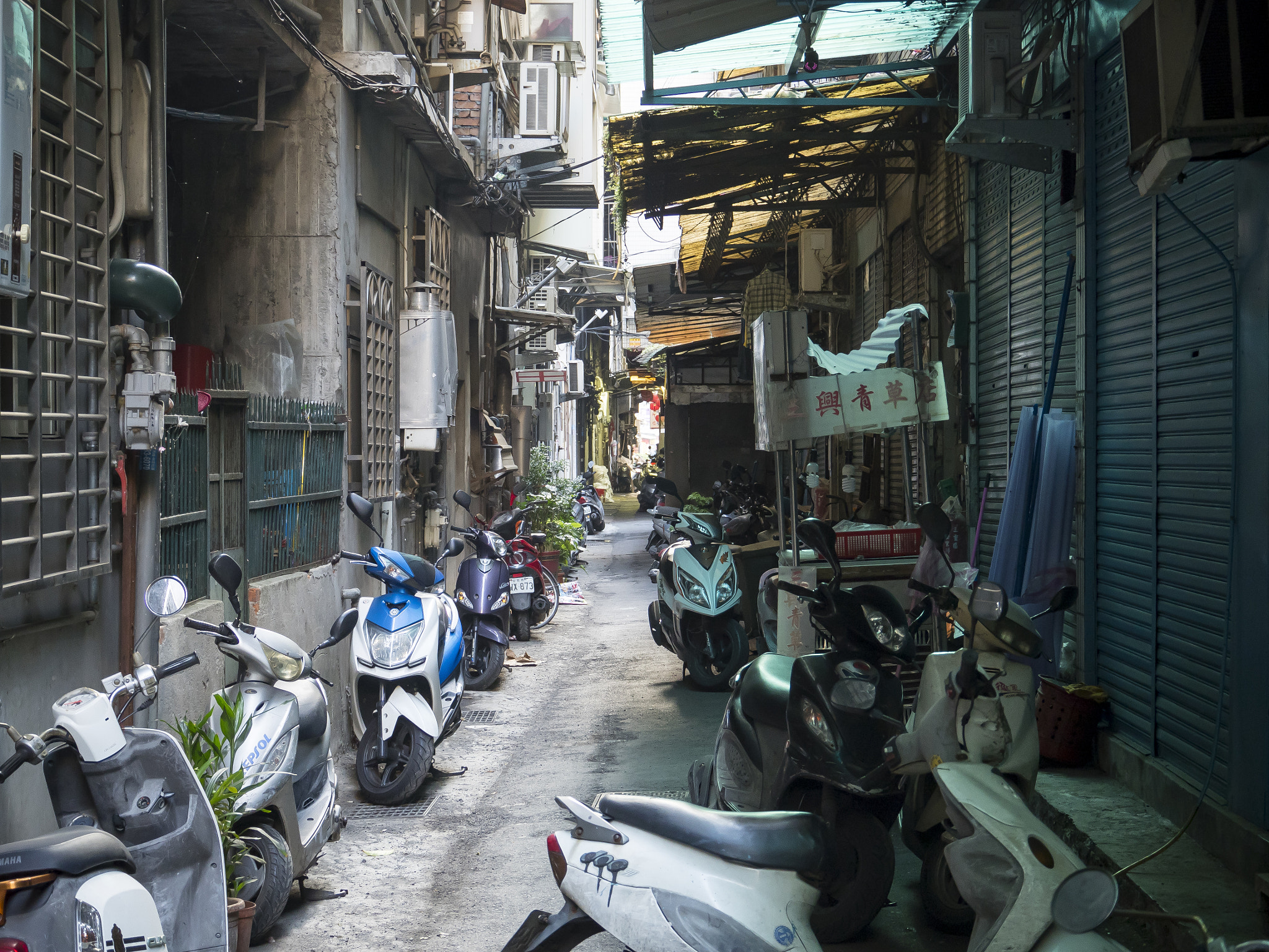 LUMIX G VARIO 35-100/F4.0-5.6 sample photo. 三重巷景 street view of sanchung photography