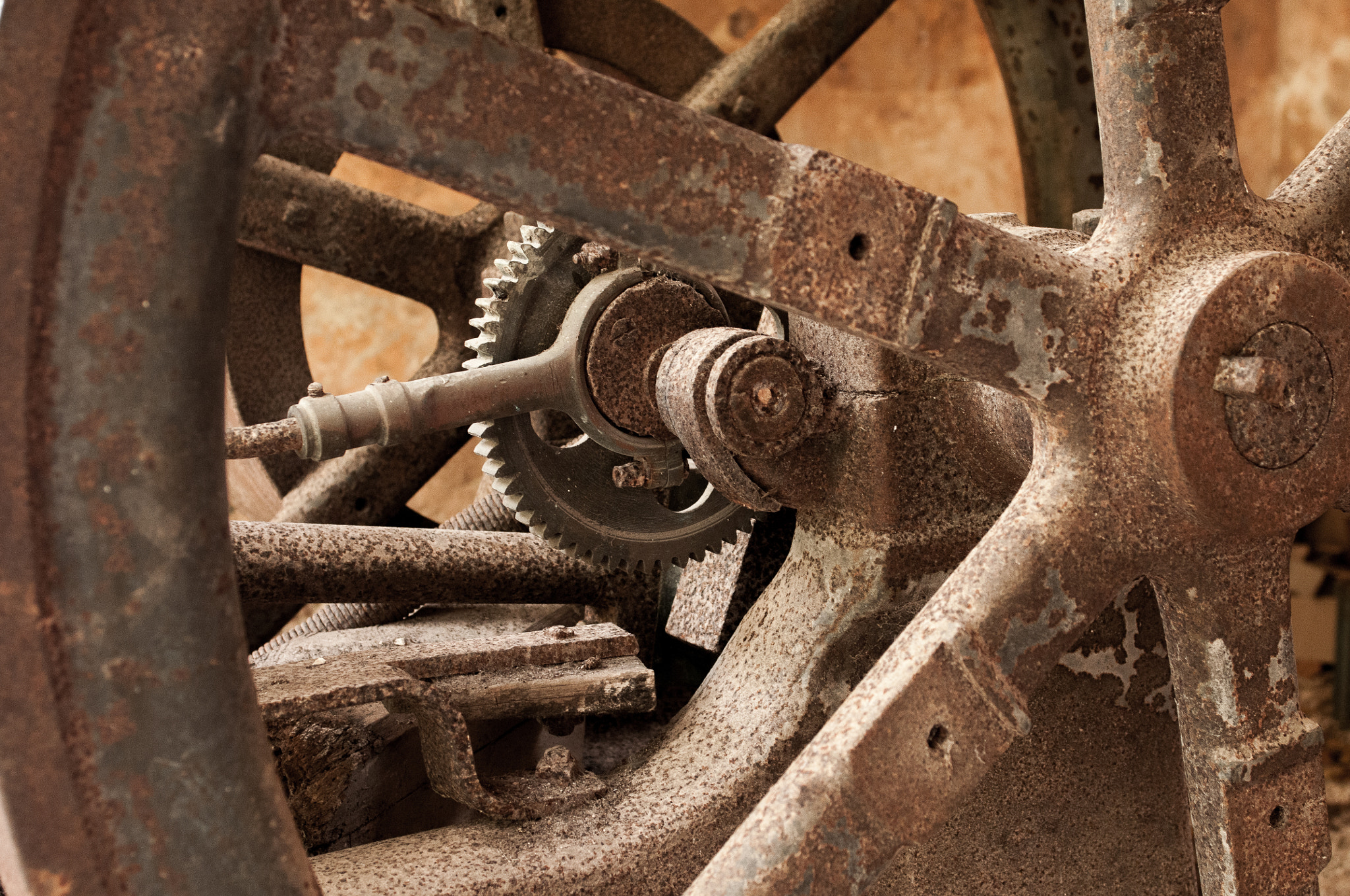 Nikon AF-S Nikkor 28-70mm F2.8 ED-IF sample photo. Resting gears photography