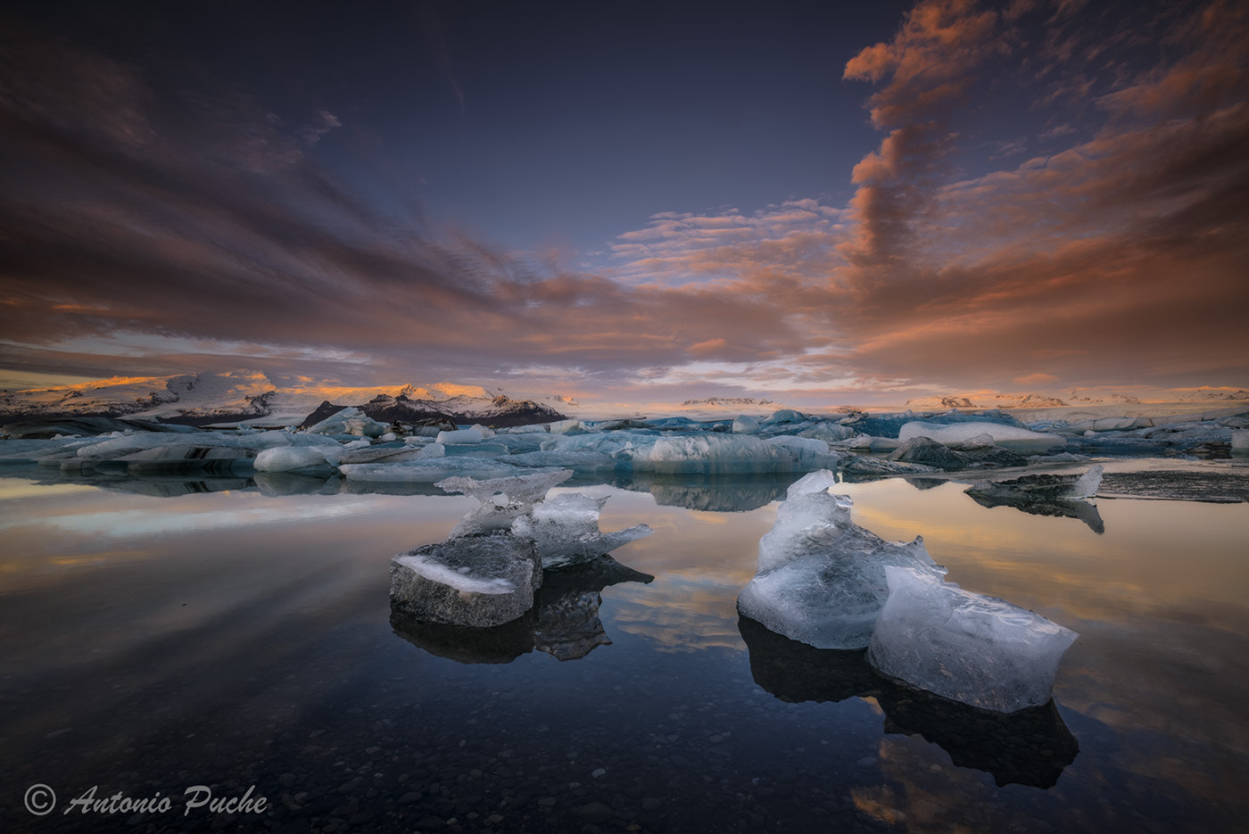 Nikon AF-S Nikkor 17-35mm F2.8D ED-IF sample photo. Diamonds on the lake. photography